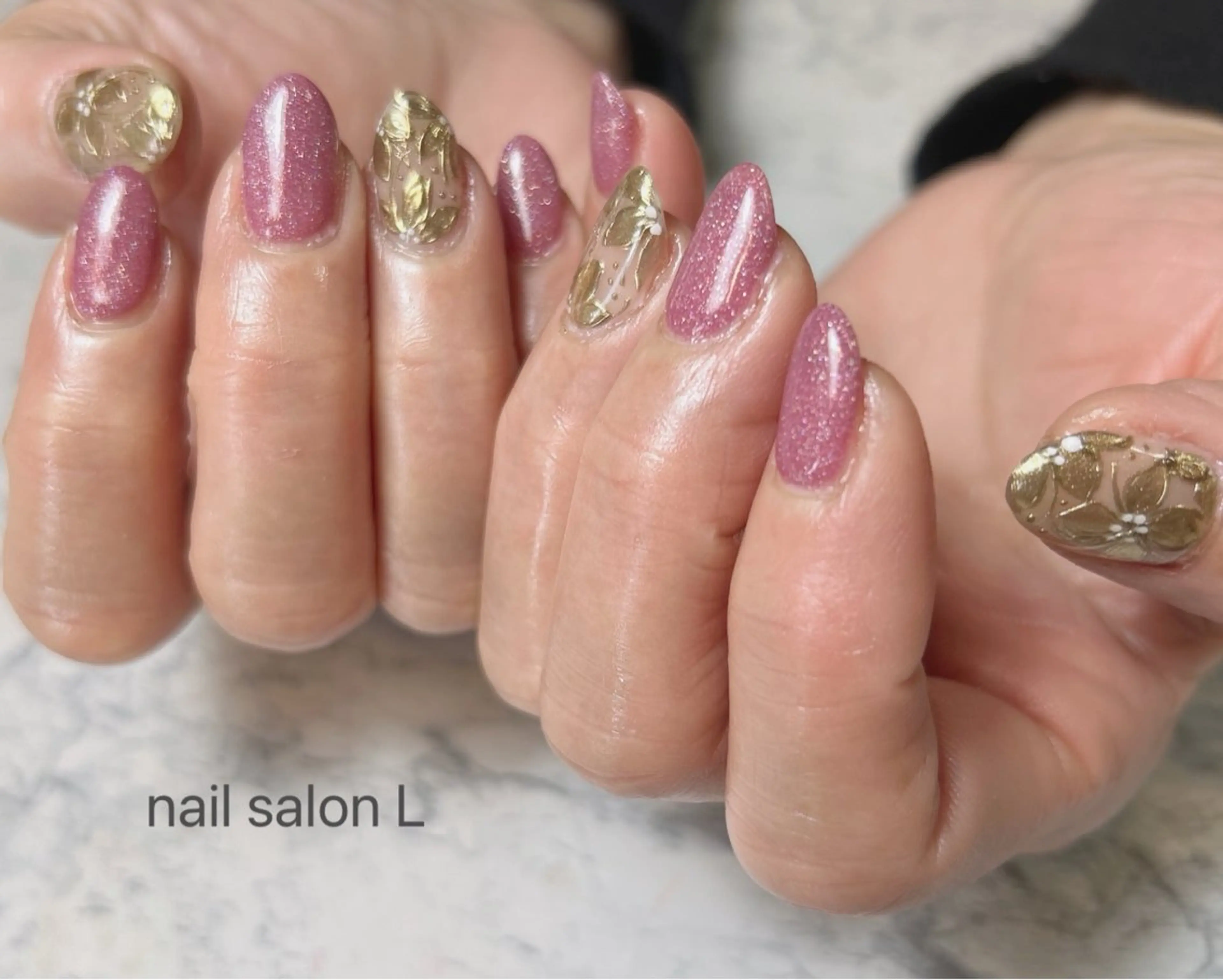 ネイル アートネイル フラワーネイル ラメ(グリッター) ミラーネイル 持ち込み ハンドネイル 吉川市 ネイルサロンLのネイルデザイン