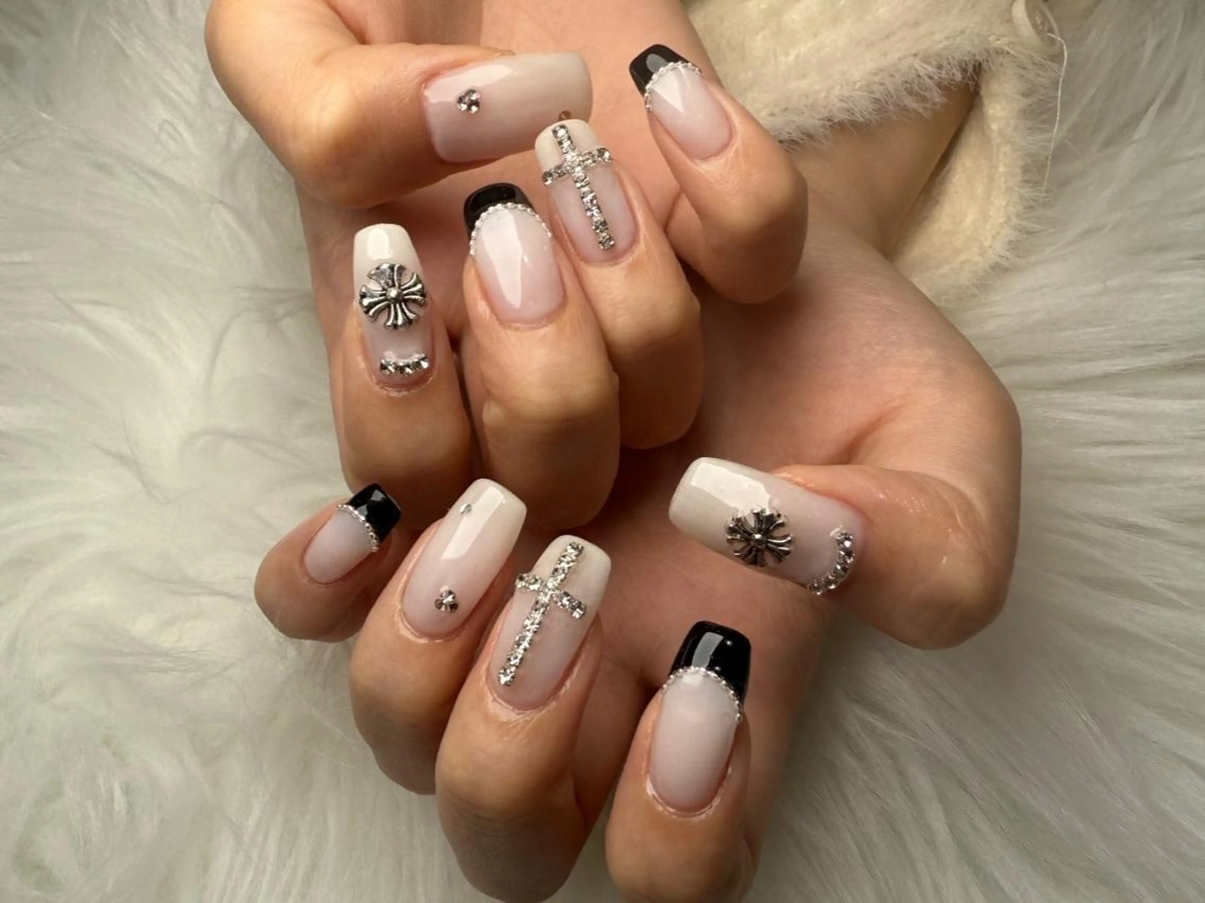 ネイル 持ち込み ハンドネイル ハンドケア peTiT sayakaのネイルデザイン