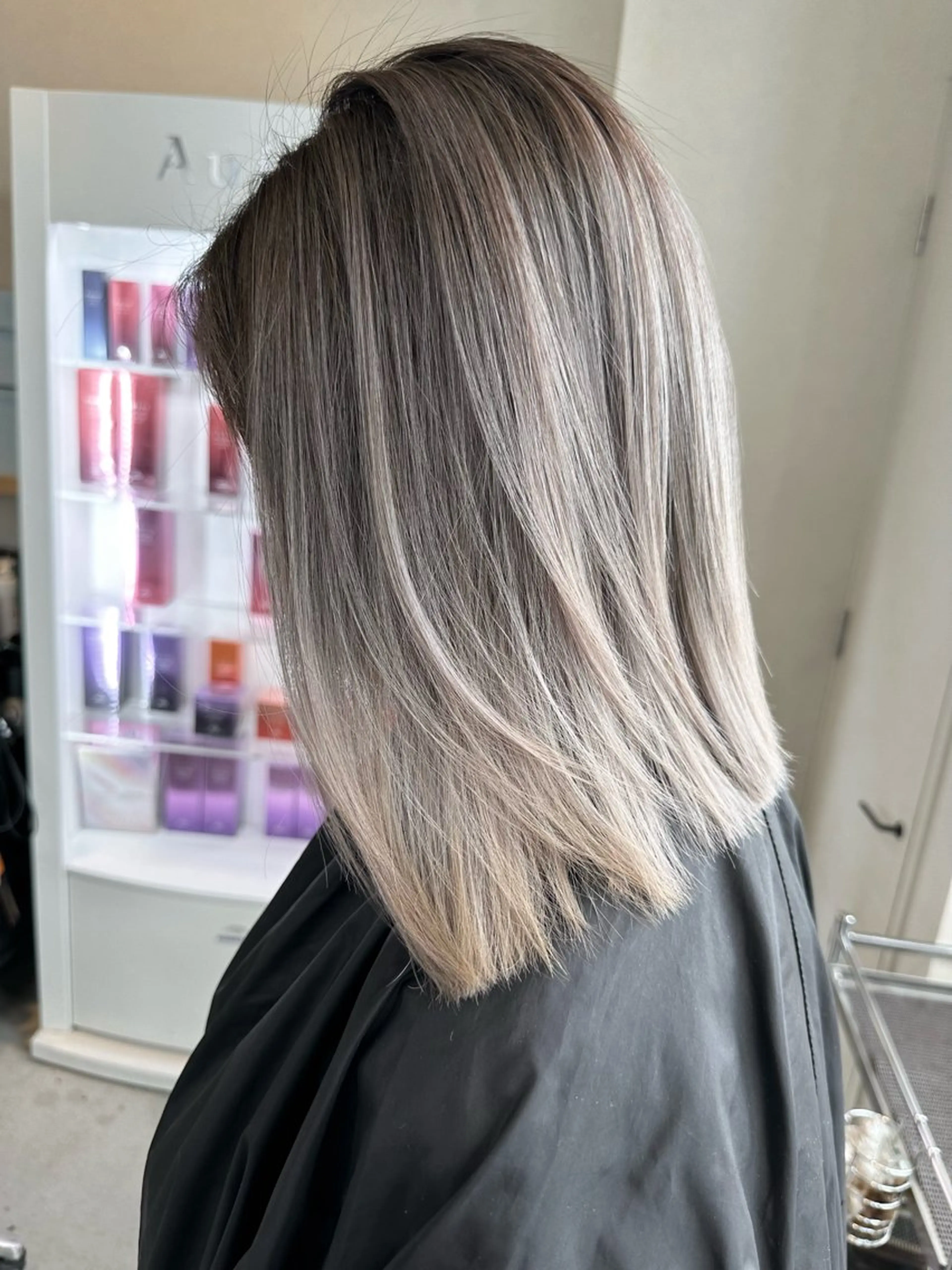 ミディアム カラー ヘアカラー トリートメント 井上 一平のヘアスタイル