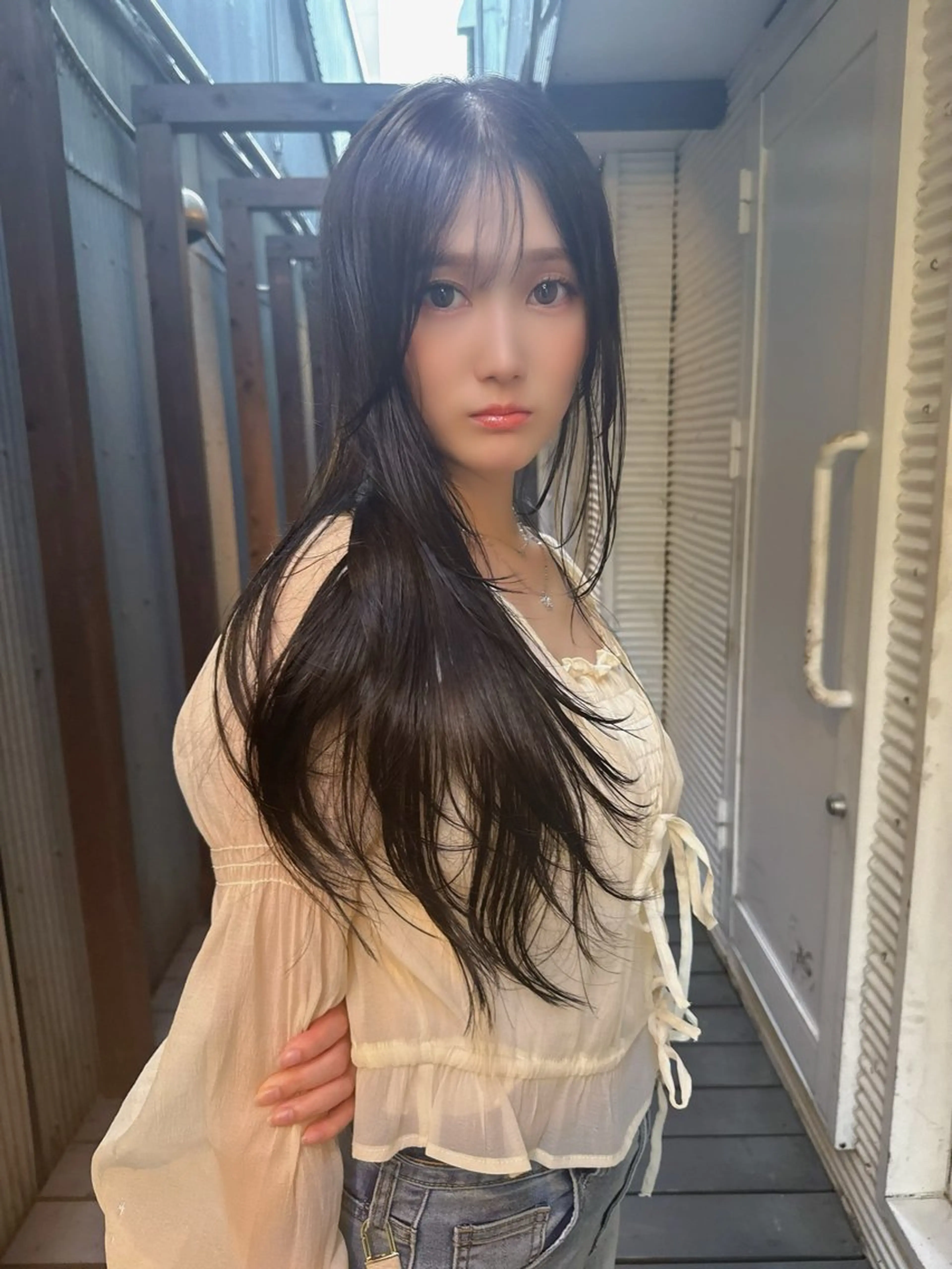 ロング カラー レイヤーカット AIRI layer cut hairのヘアスタイル