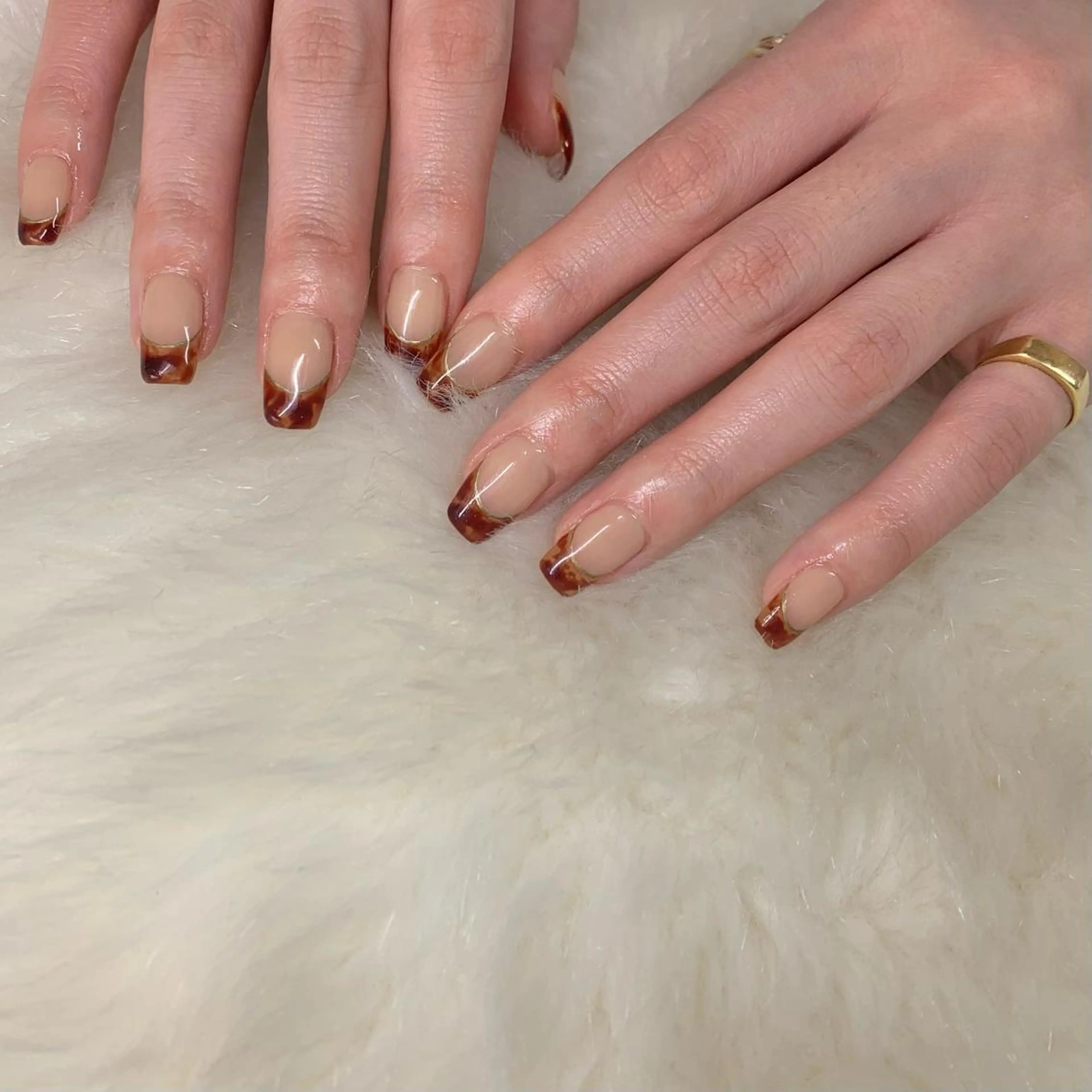 ネイル べっ甲ネイル フレンチネイル Nes.nail所属・🌼Nomura Yuko🌷のネイルデザイン