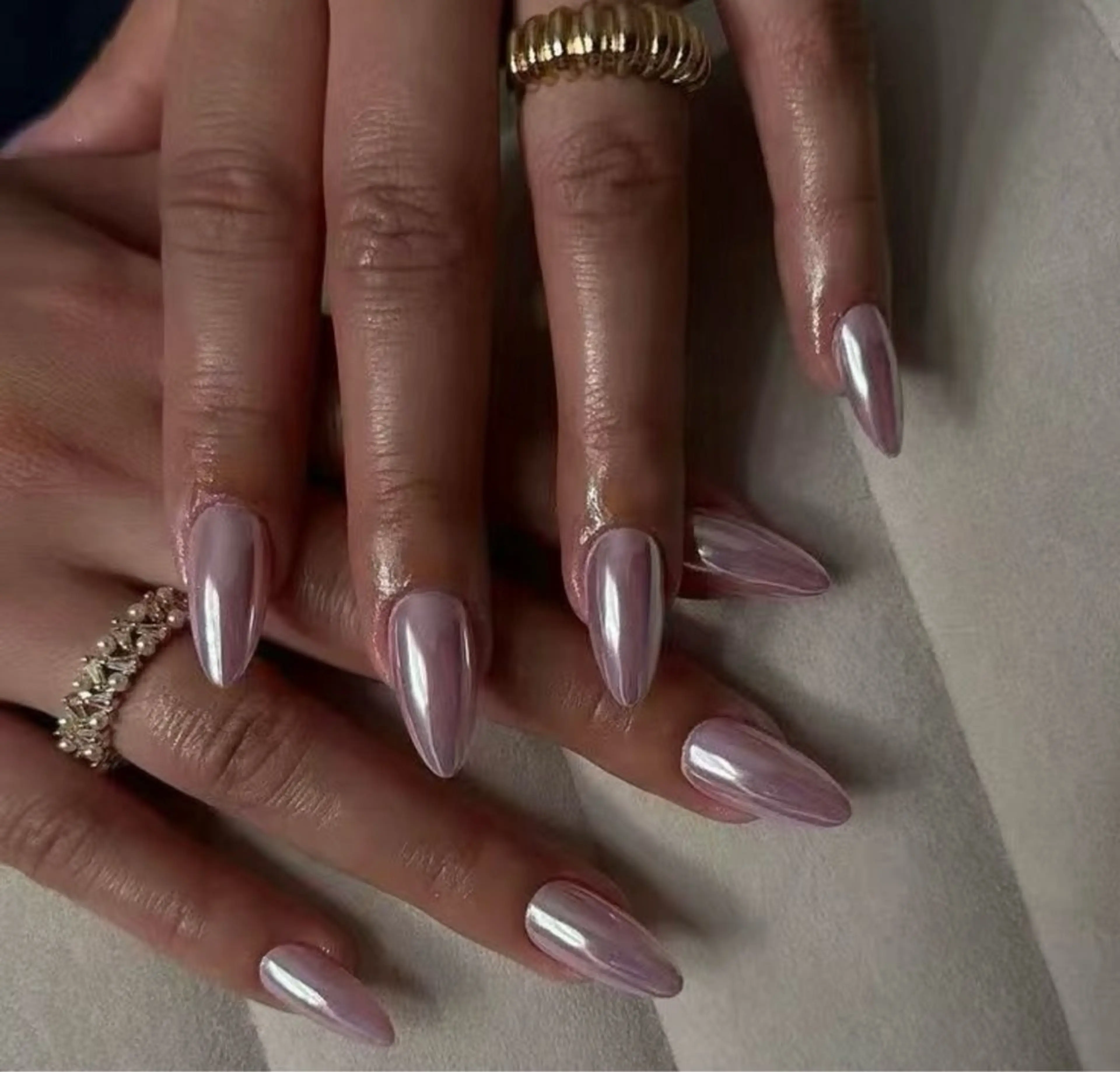 ネイル ハンドネイル キン グミのネイルデザイン