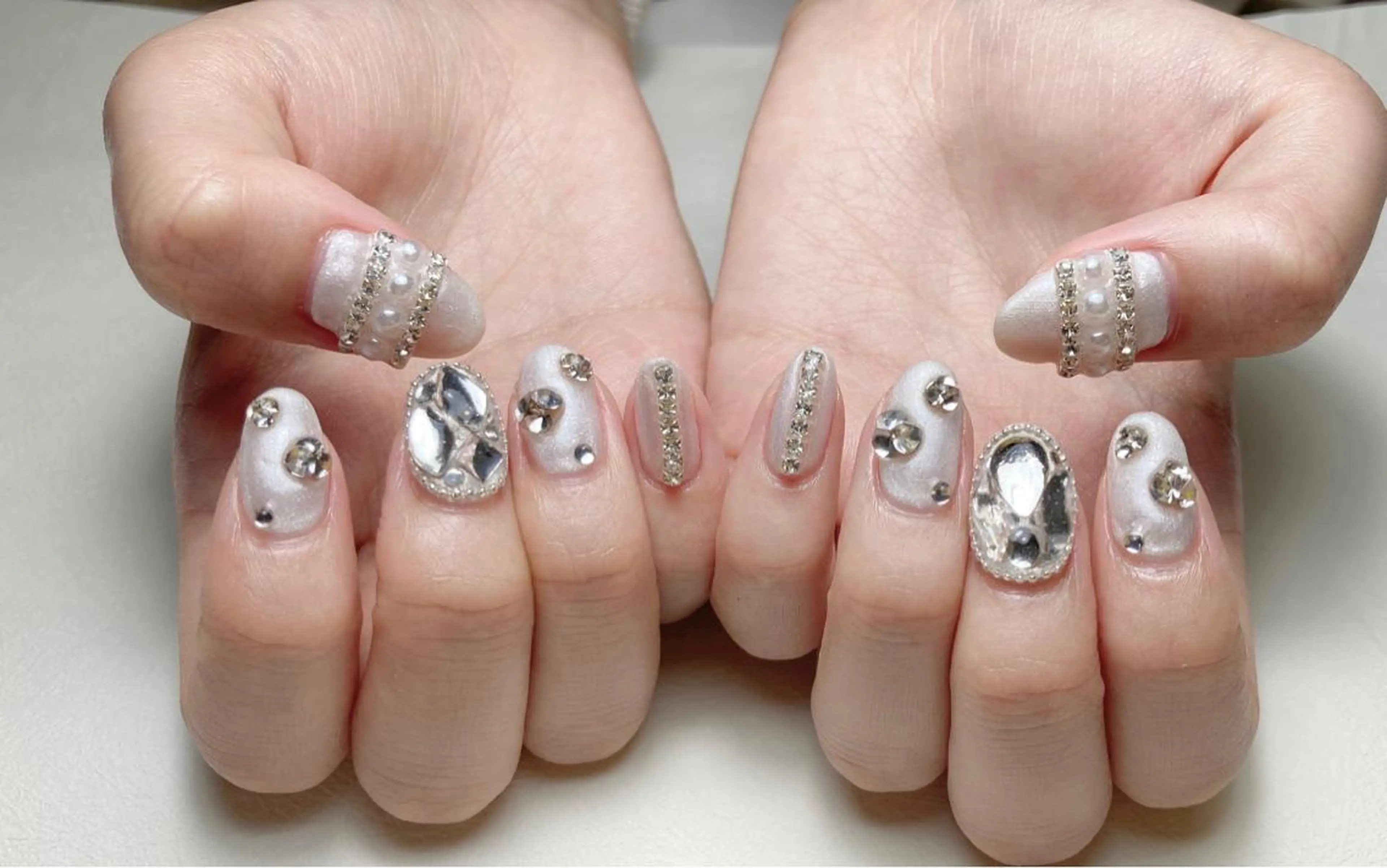 ネイル ewt miniのマツエク・マツパデザイン