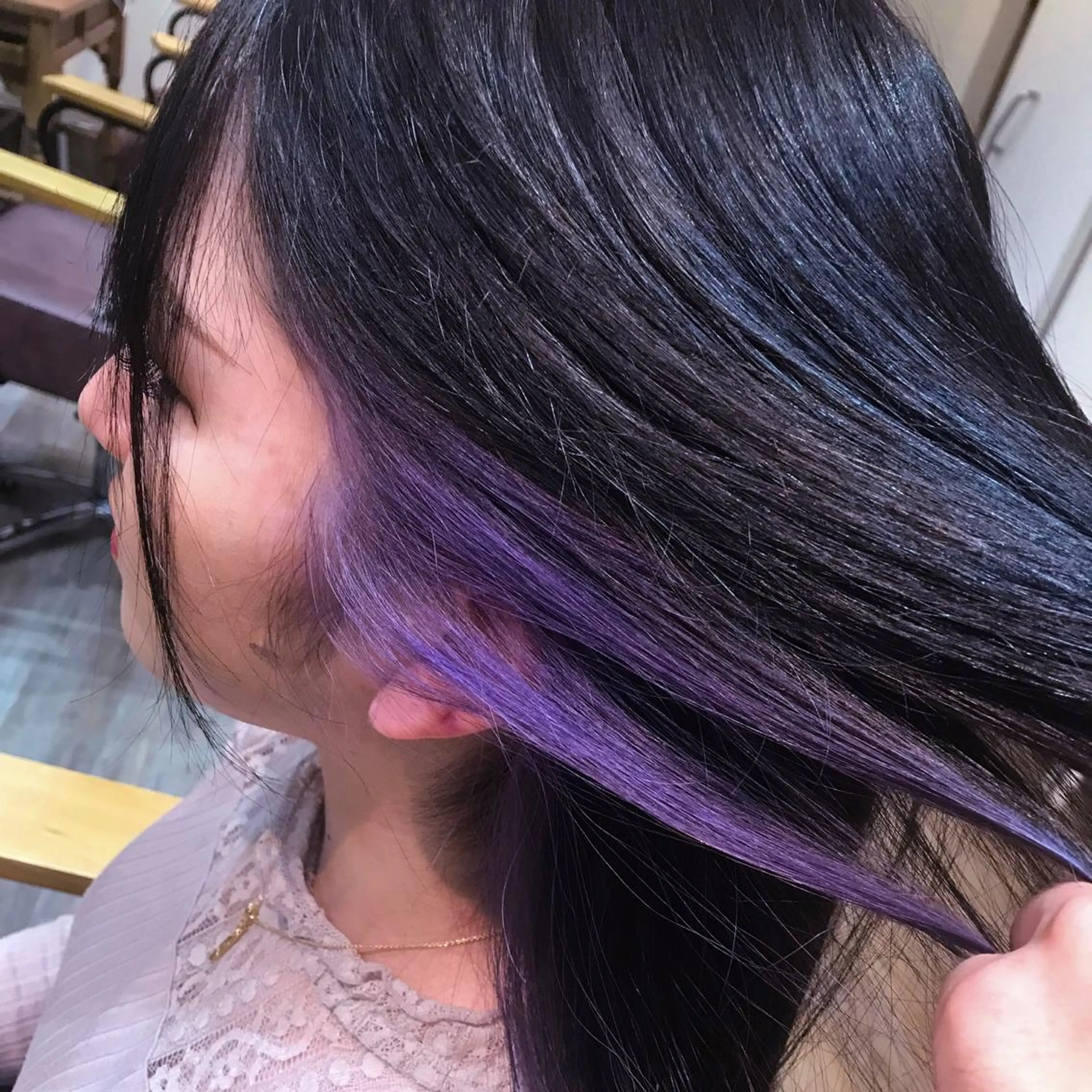 ミディアム カラー ラベンダーカラー カット パーマ トリートメント ブリーチ/髪質改善/ レイヤー/YUTO‎のヘアスタイル