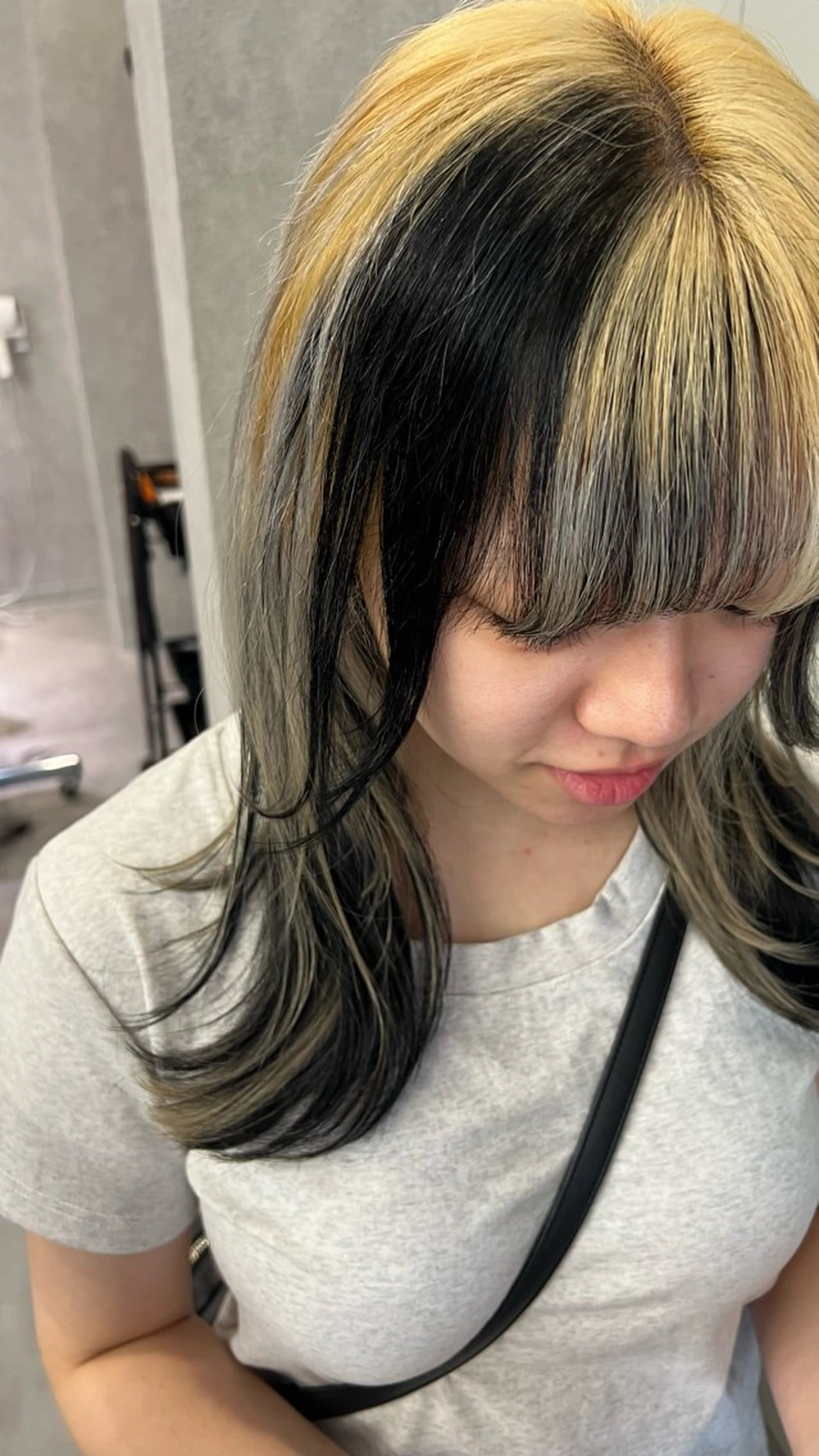 セミロング ヘアカラー SOL／ あづきのヘアスタイル