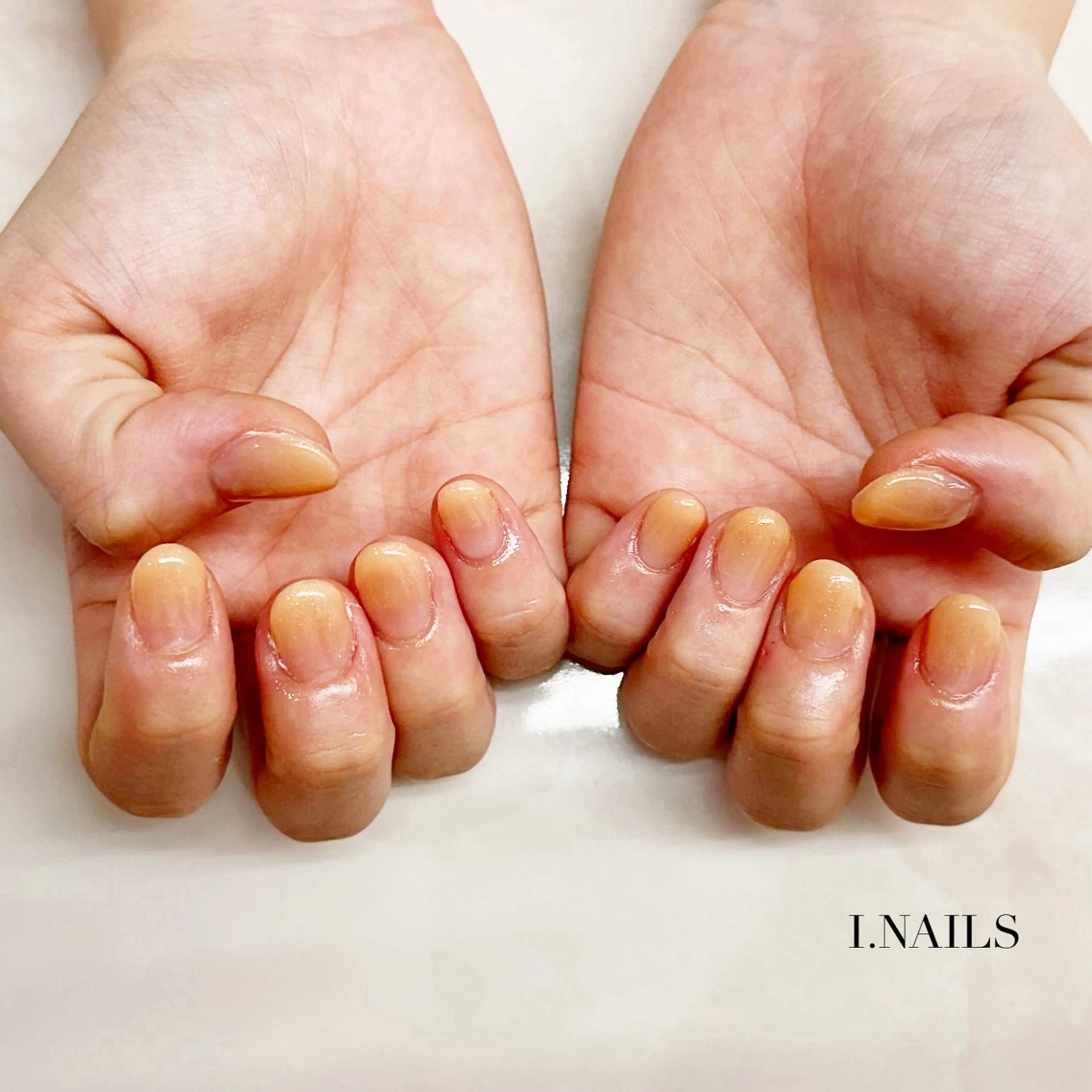 ネイル アイネイルズ所属・早川 梓のネイルデザイン