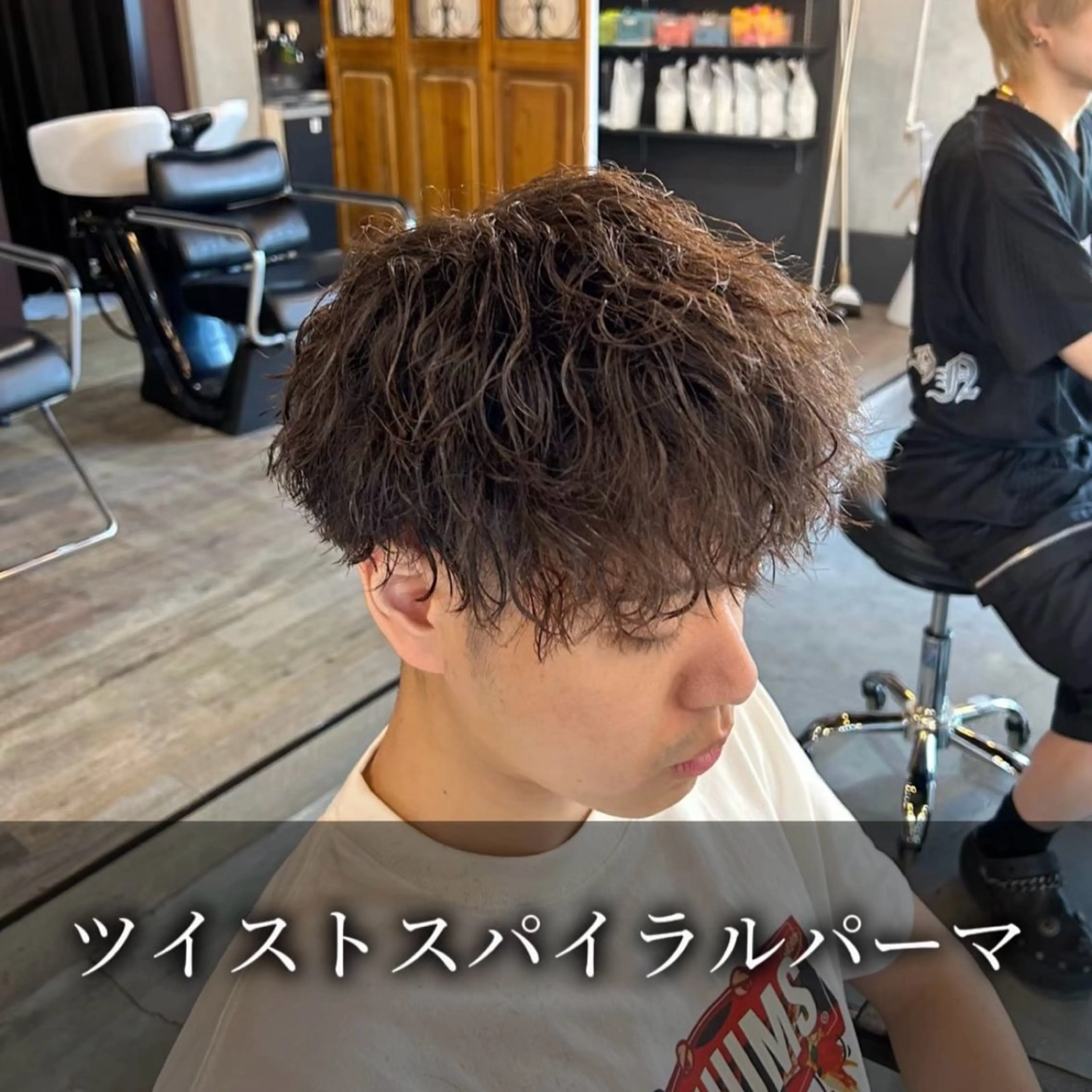 ショート パーマ メンズ メンズサロンOVER 町田店[学生限定]の眉毛・アイブロウイメージ