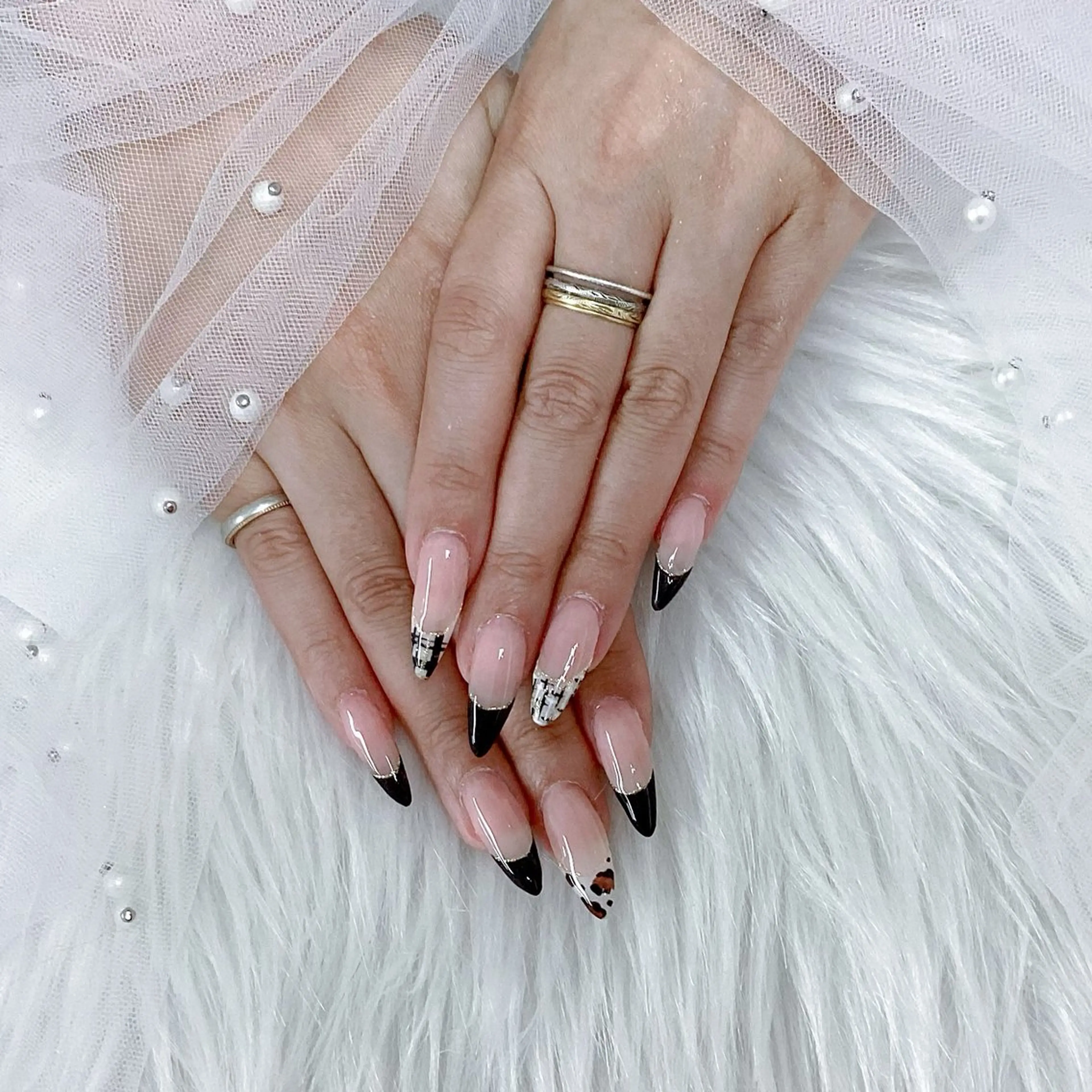 ネイル パーツ全部¥110 サロンミミのネイルデザイン