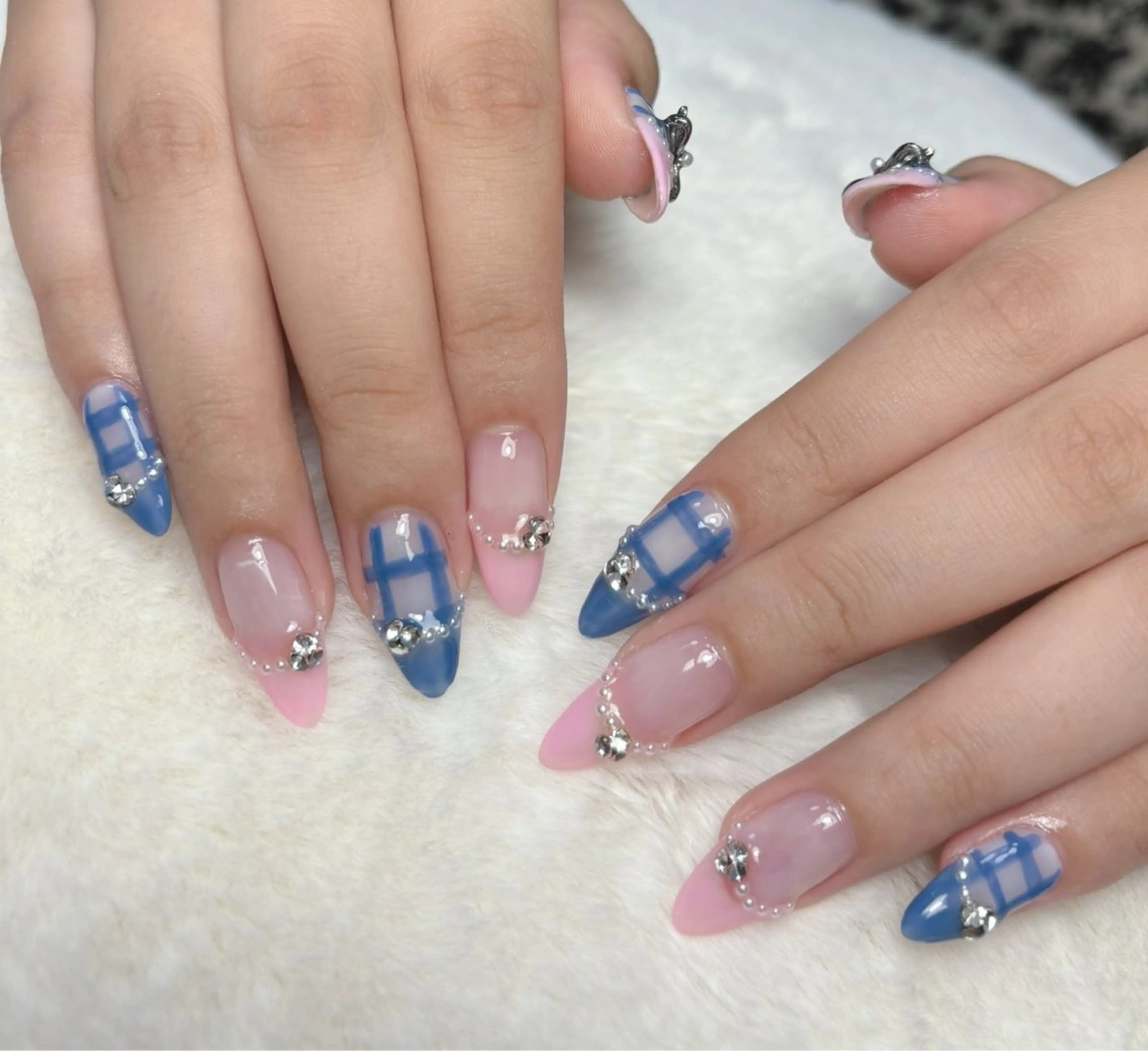 ネイル ハンドネイル STELLA ✩のネイルデザイン