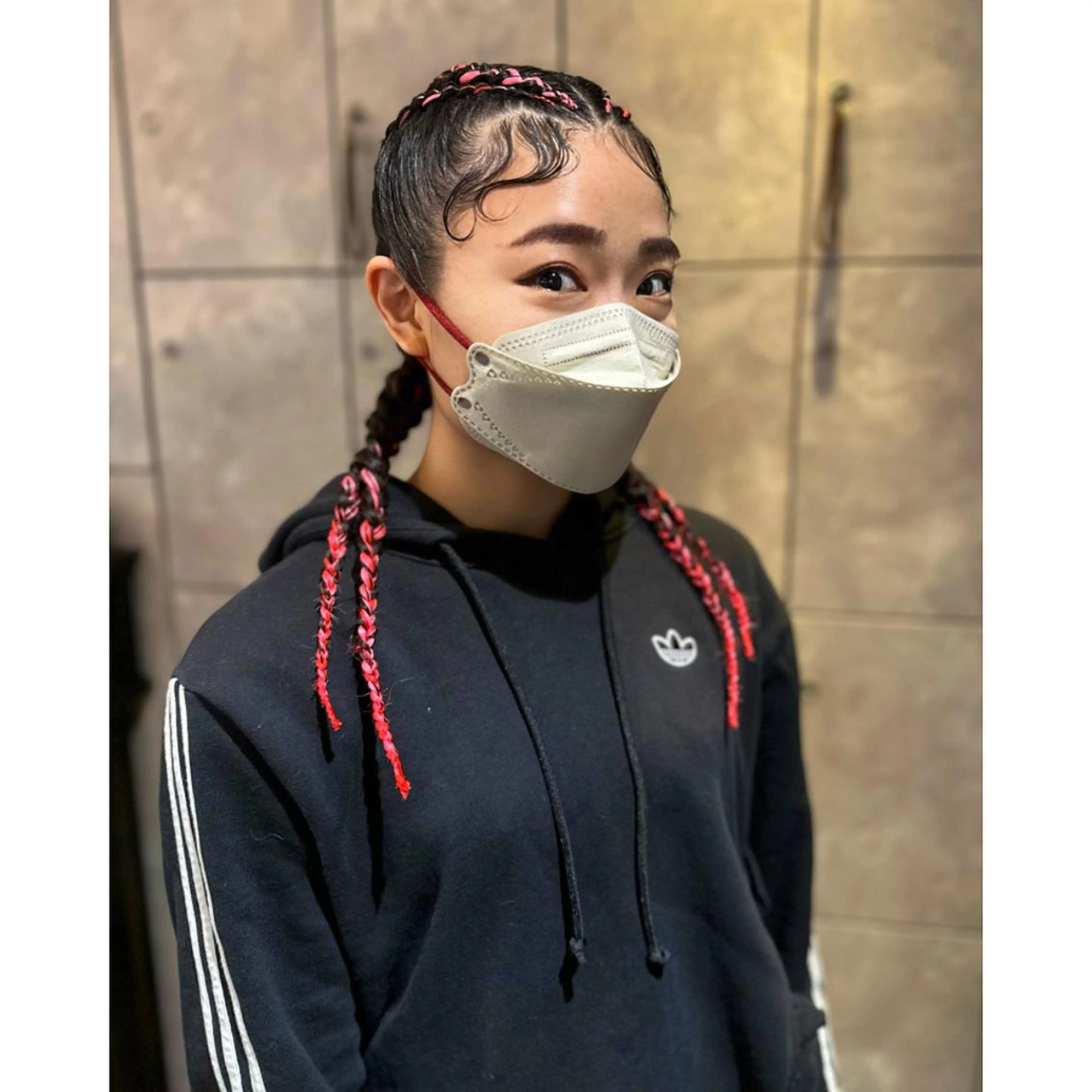 メンズ キッズ 子どものヘアアレンジ エクステ ヘアセット BRAIDS💎愛子 大人ハイライト💎のヘアスタイル