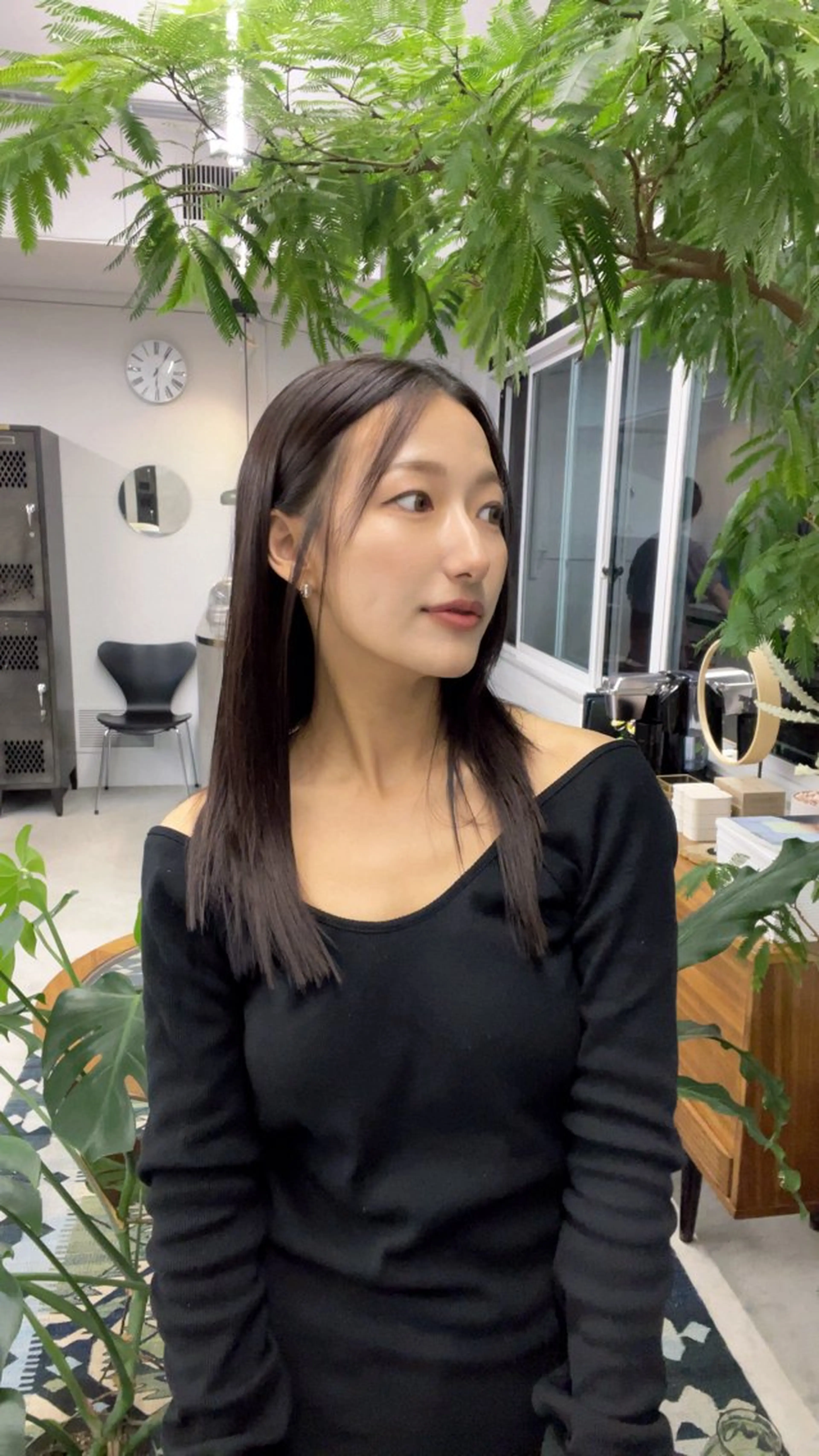 ミディアム カット ヘアカラー トリートメント INORI /フェイスレイヤーのヘアスタイル