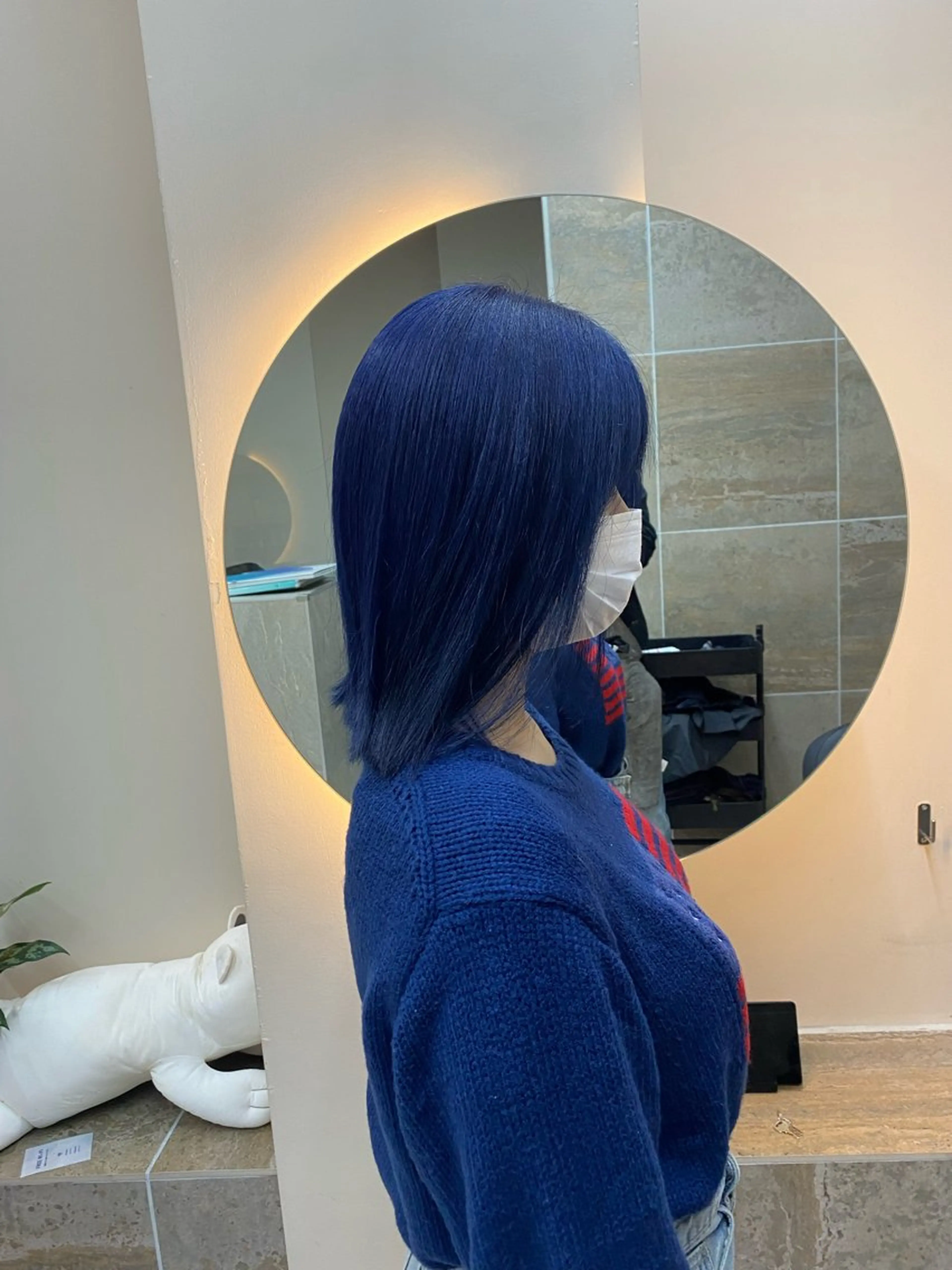 ミディアム カラー ブリーチ ブルーカラー ヘアカラー 「似合わせ/髪質改善 《ワタル》」のヘアスタイル