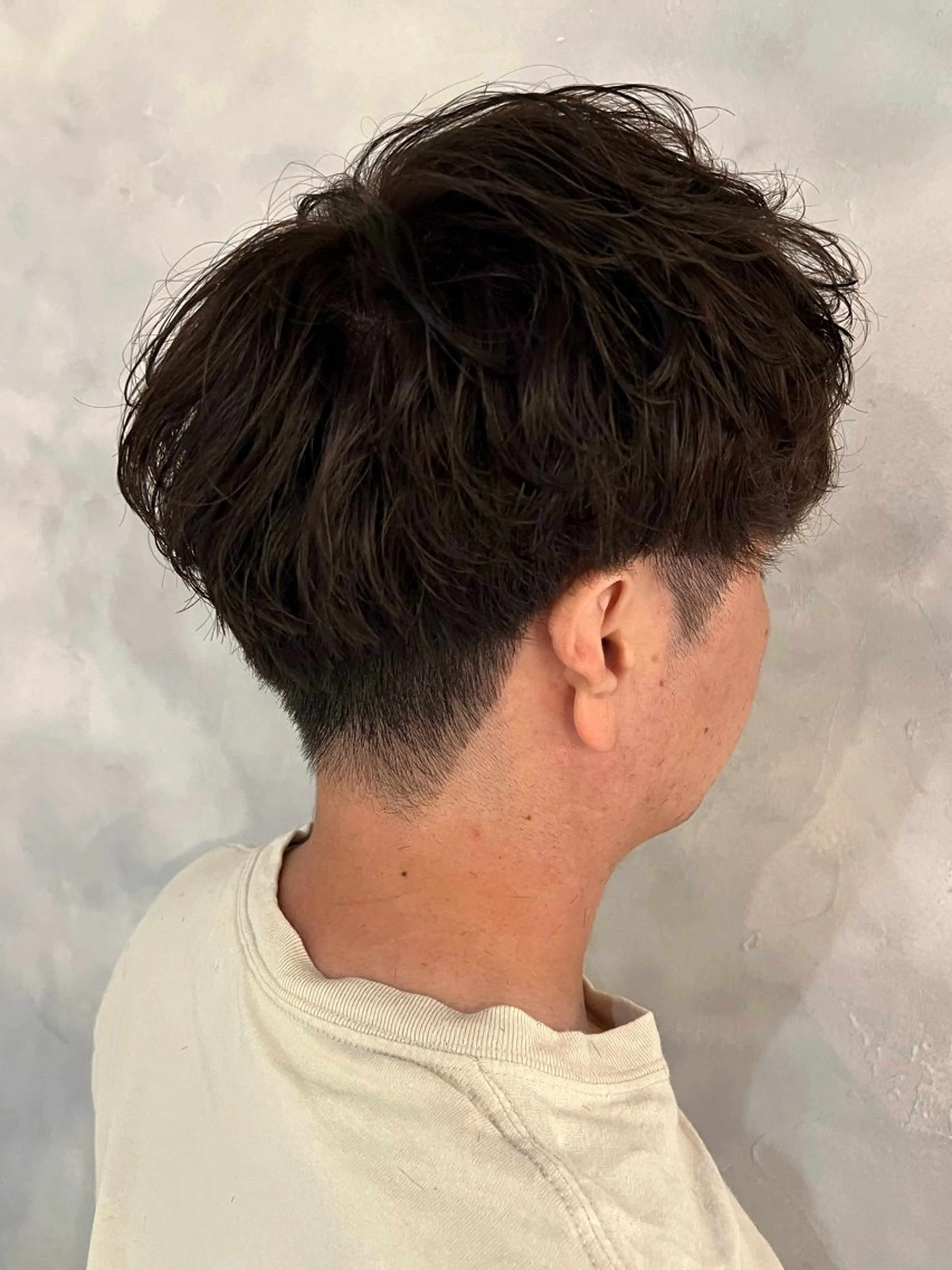 カラー メンズ ブラウンカラー ダークブラウン soyon 心斎橋店のヘアスタイル