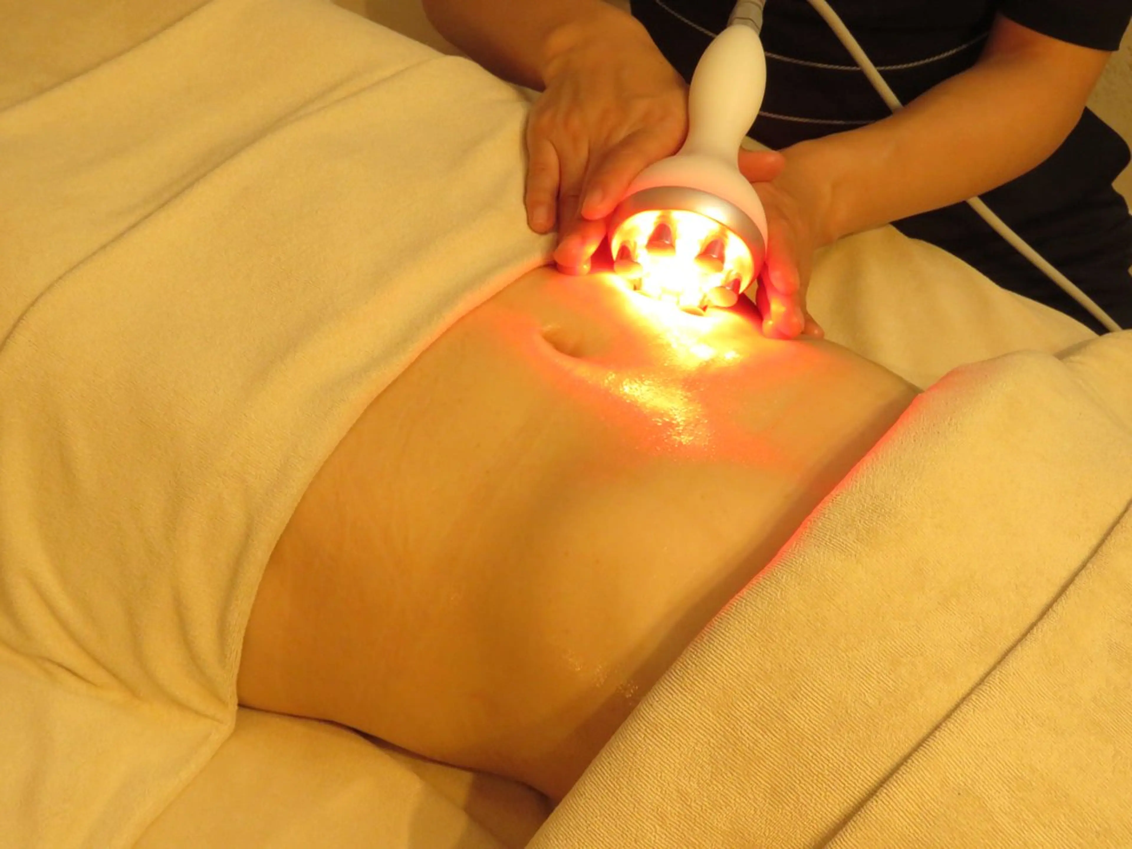 【痩身・温活】《Wデトックス》よもぎ蒸し×全身痩身 130分 ¥9,800の写真