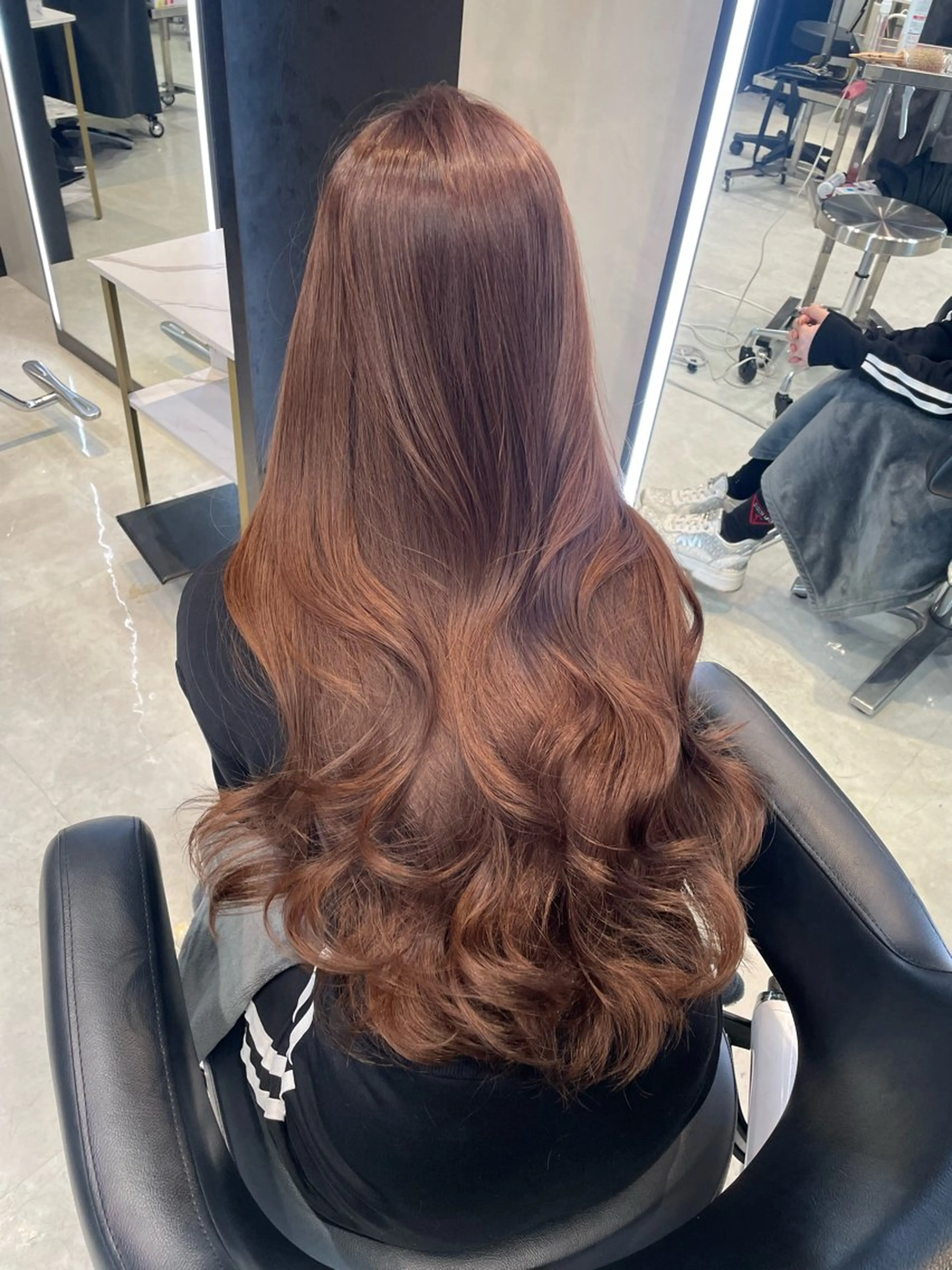 ロング カット ヘアカラー トリートメント 韓国ヘア🇰🇷 YURIYAのヘアスタイル