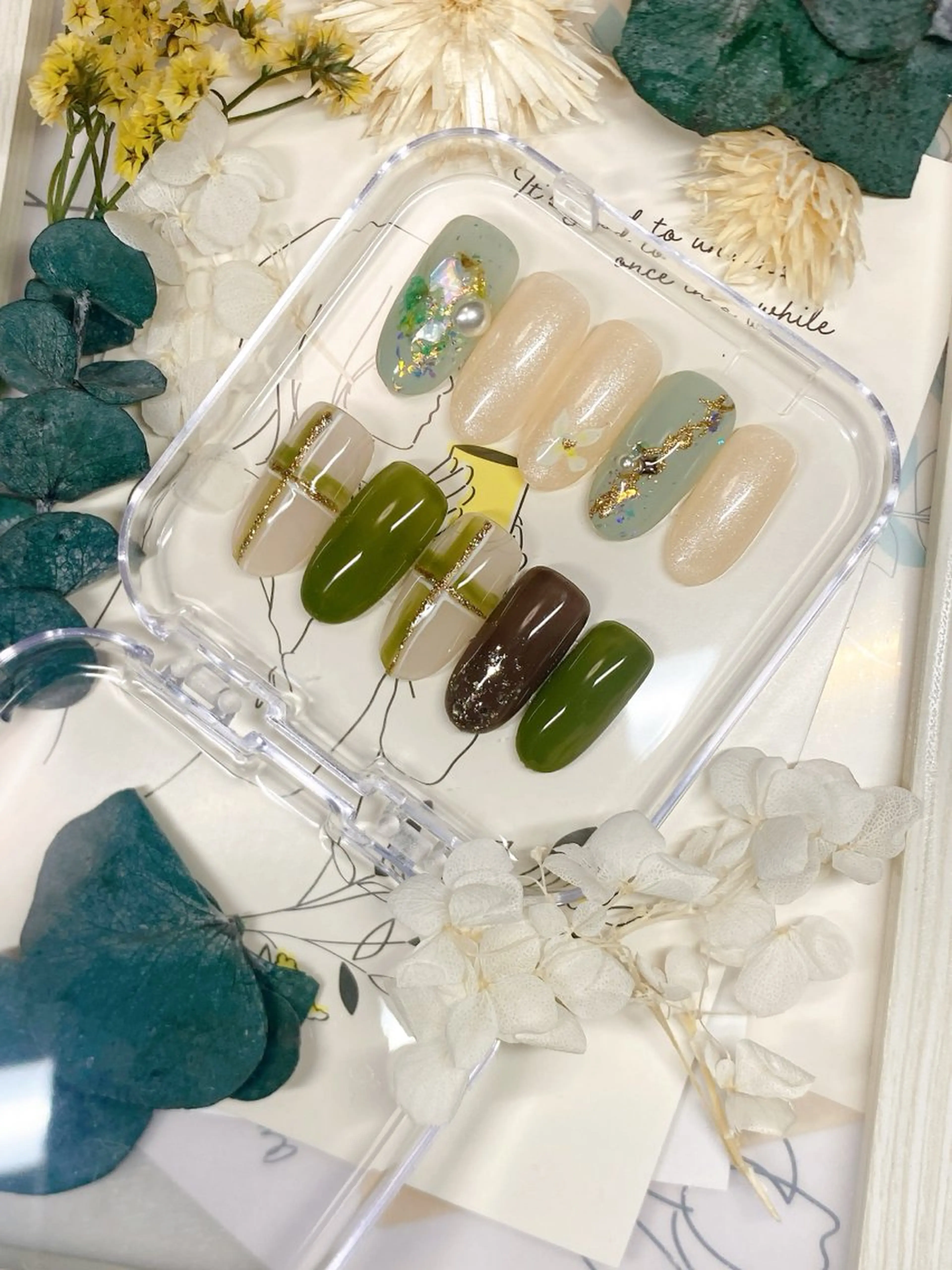 ネイル PLUM  BELL 横浜自宅ネイルのネイルデザイン