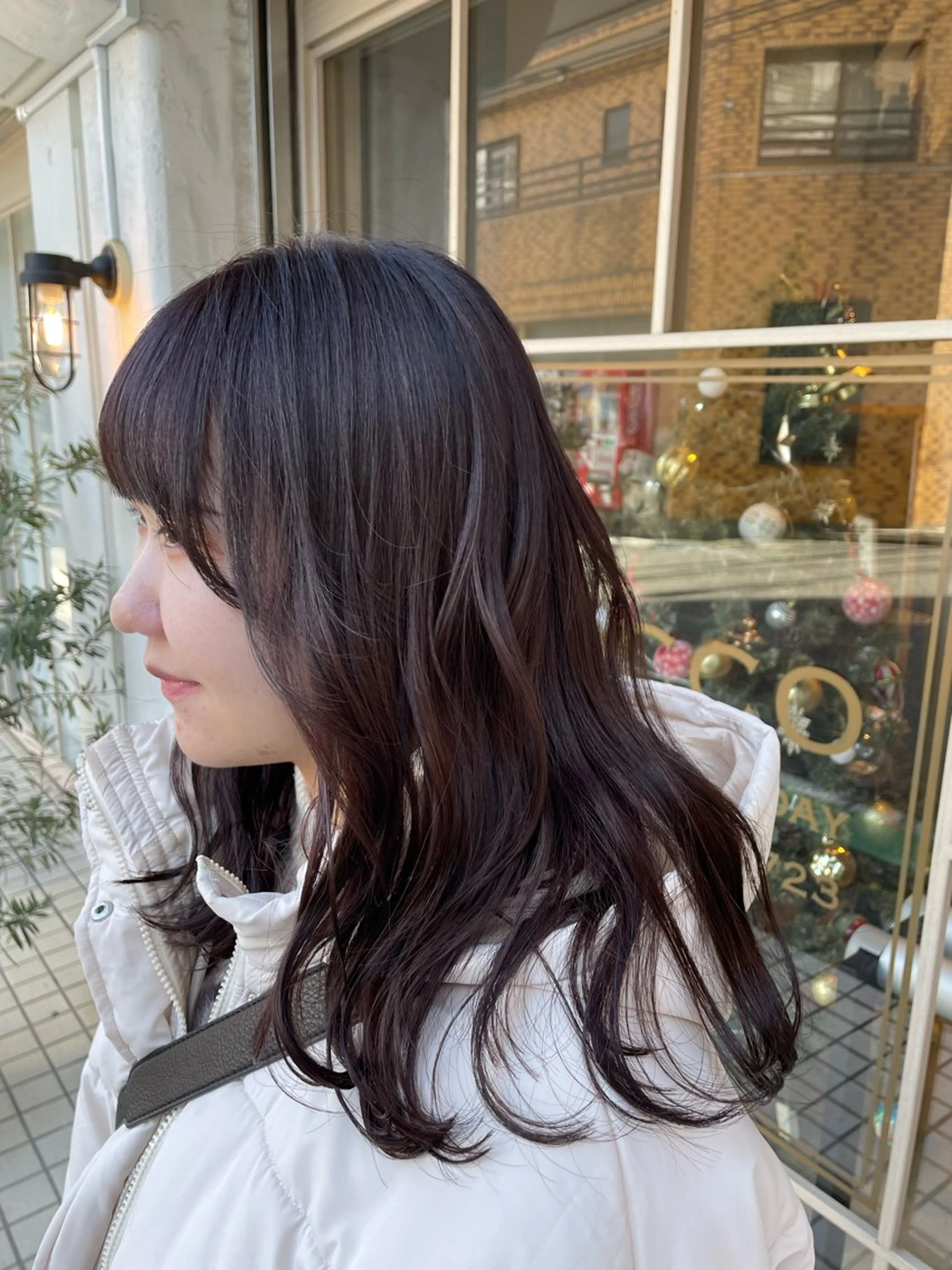 ロング アイナ ROCCOのヘアスタイル