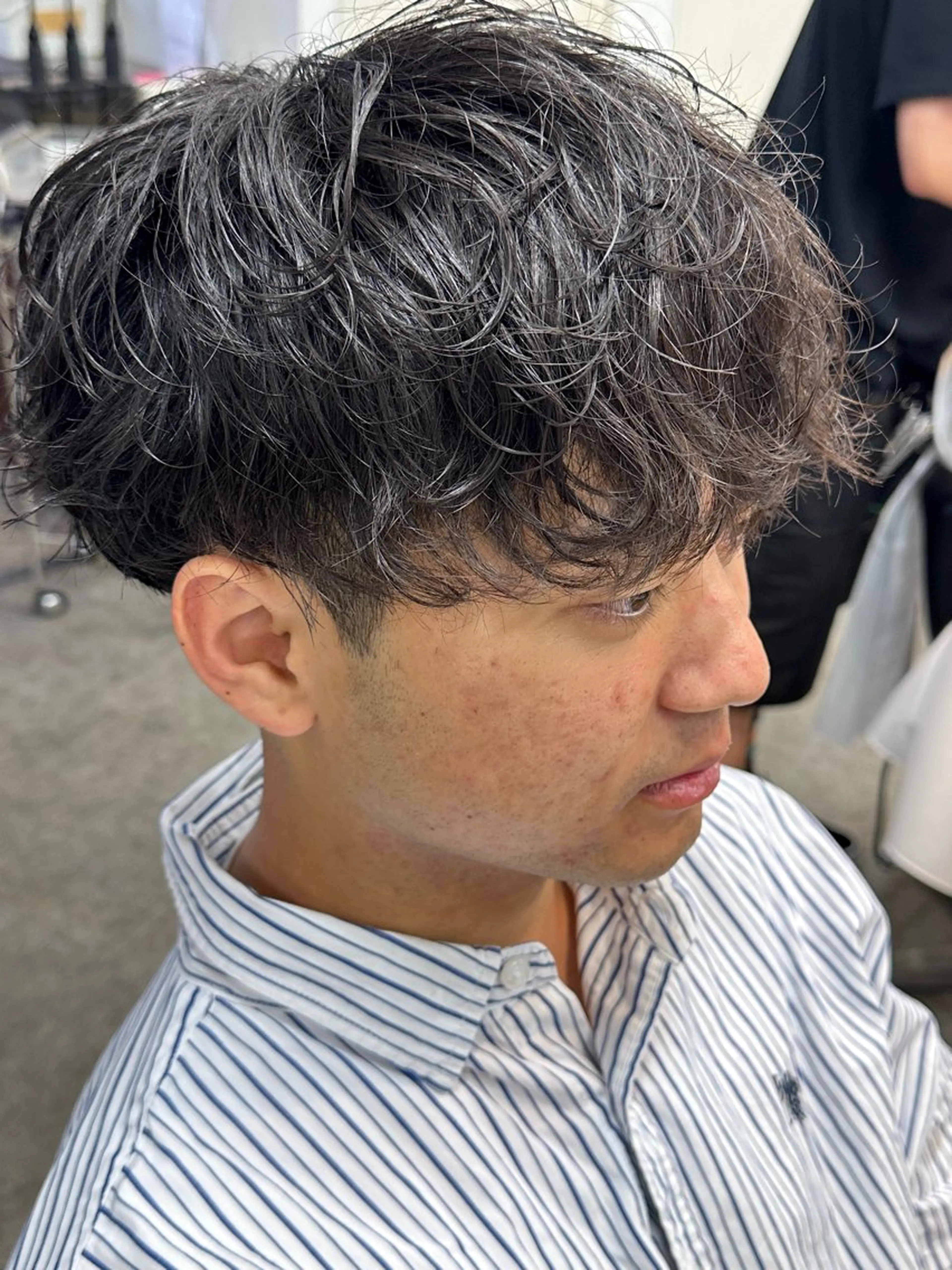 パーマ メンズ フェザーパーマ マッシュ メンズパーマ 学生（メンズ向け） メンズツイストパーマ パーマ fifth men's原宿所属・fifth/原宿/ シャドウパーマ/カズのヘアスタイル