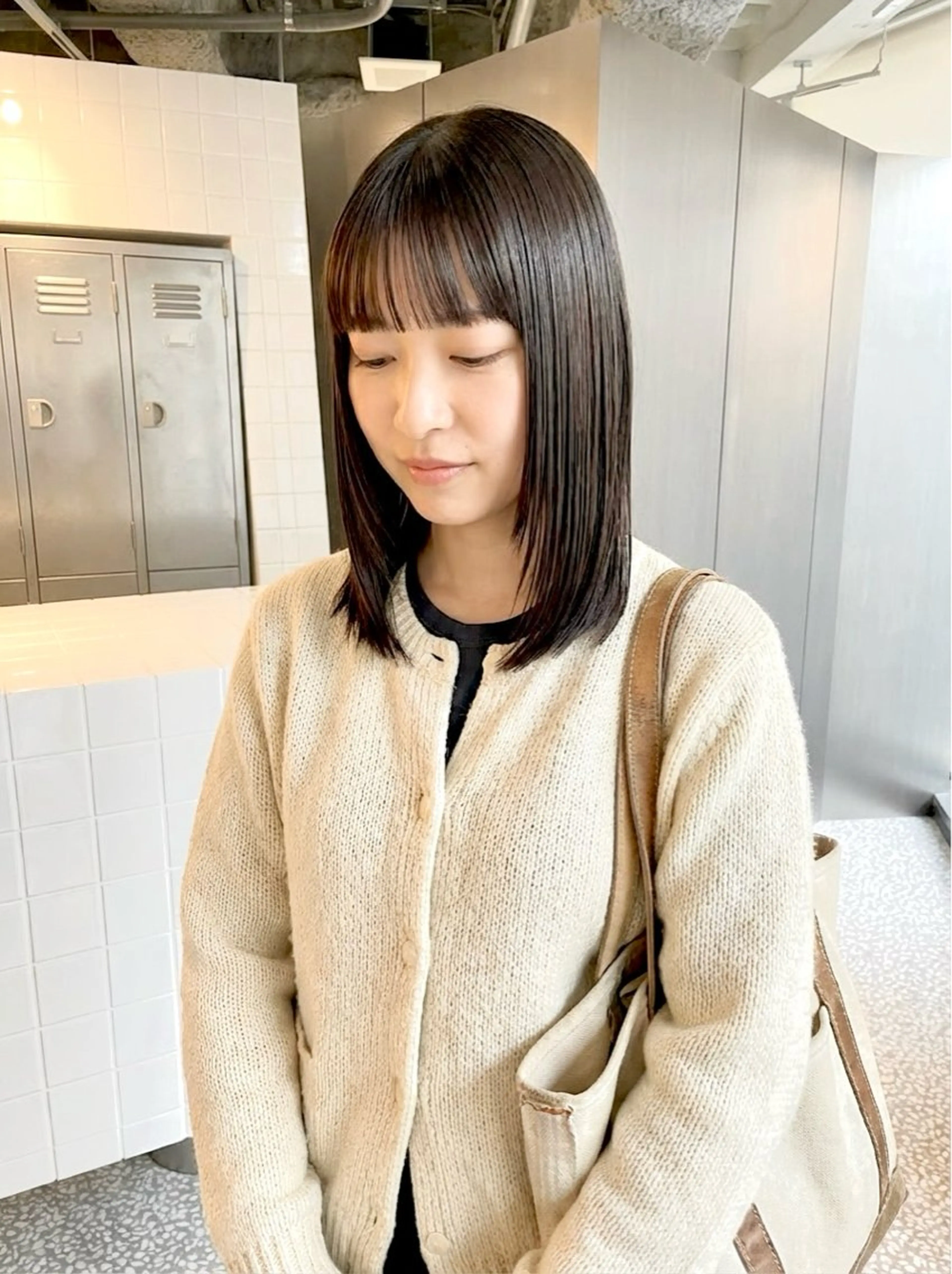 ミディアム カラー イサミ カズヒロのヘアスタイル