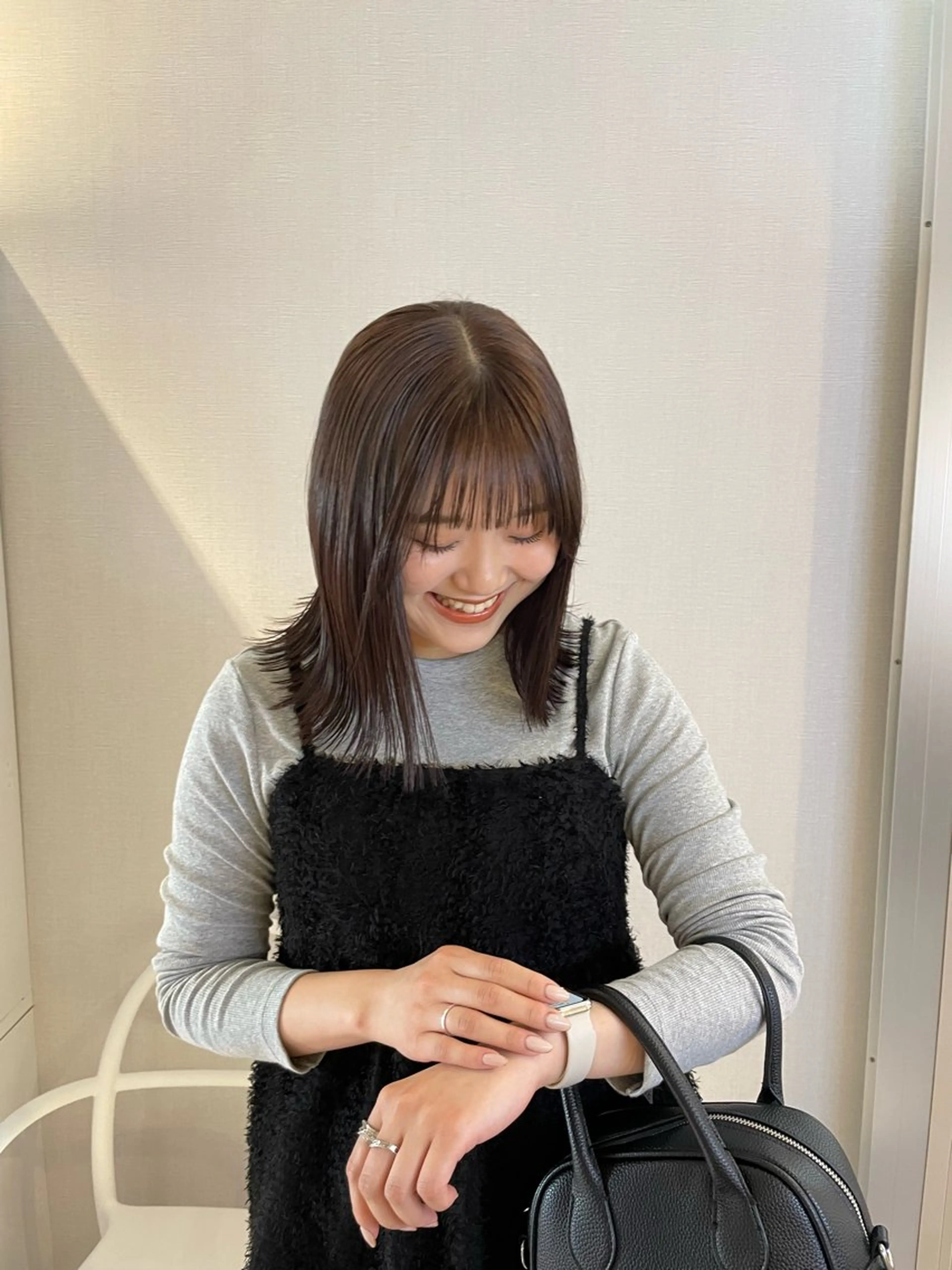 ミディアム 立野 莉央のヘアスタイル