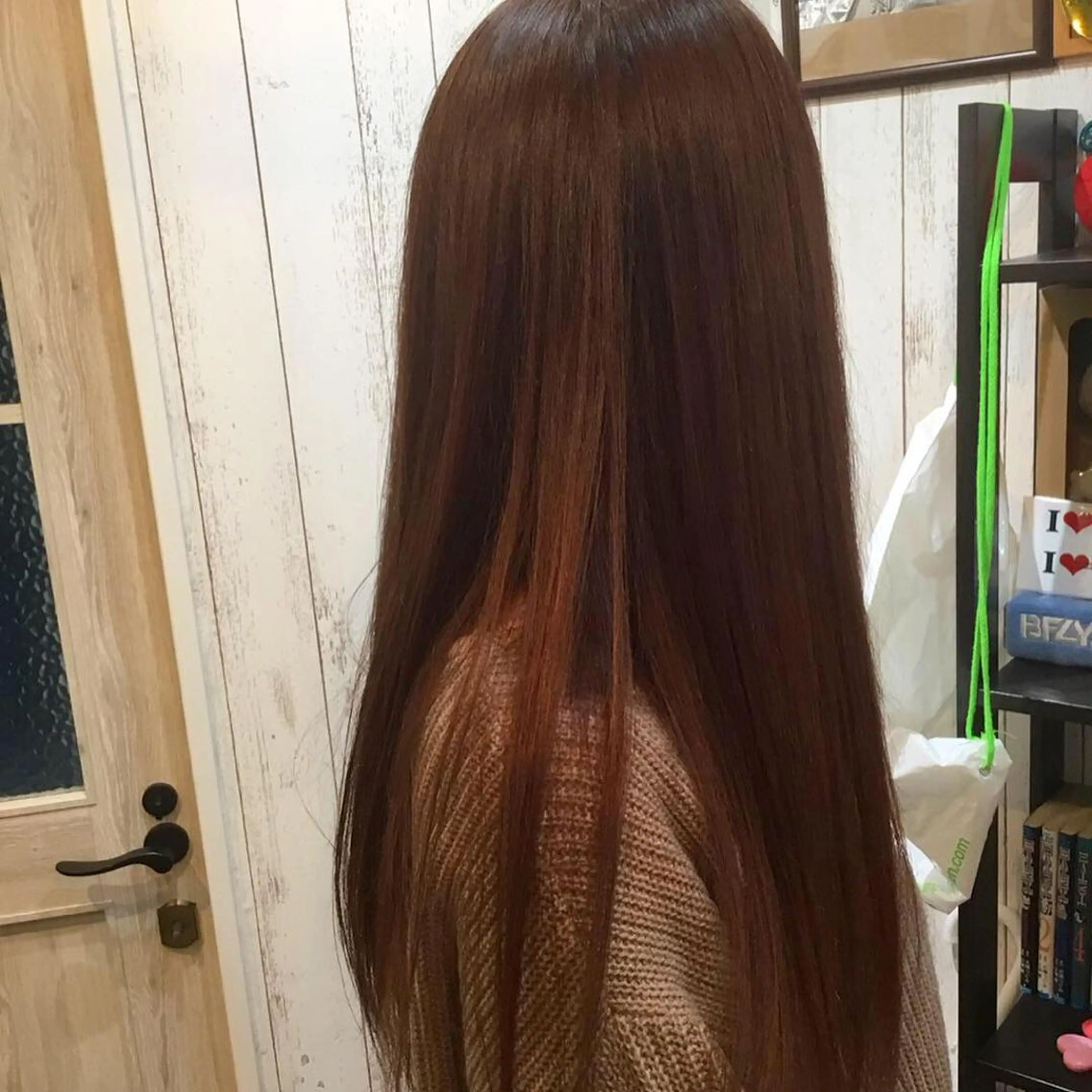 ロング カラー embrace エンブレイスのヘアスタイル