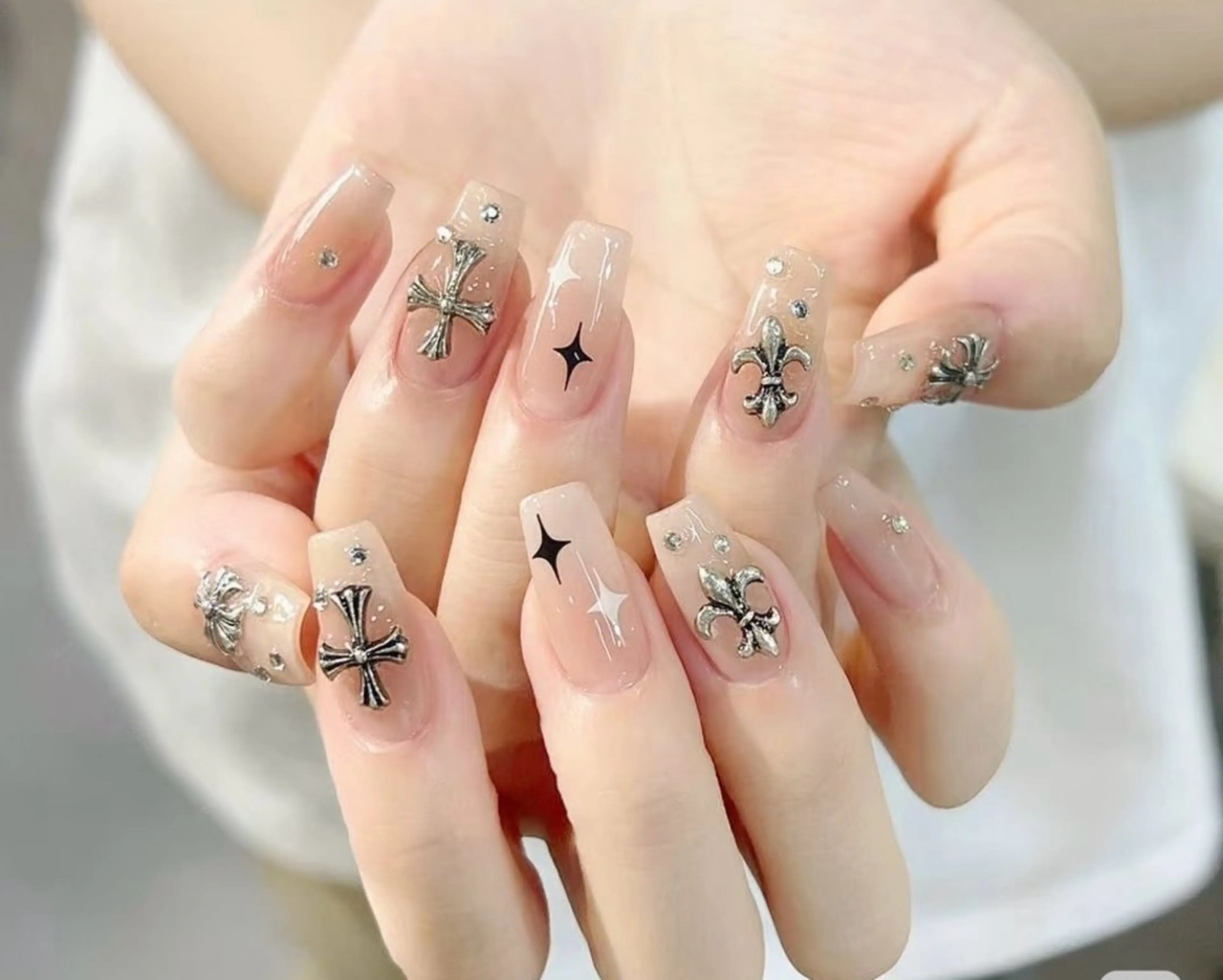 ネイル Pretty J nail salon（長さ出し専門店）所属・Pretty J （長さ出し専門店）のネイルデザイン