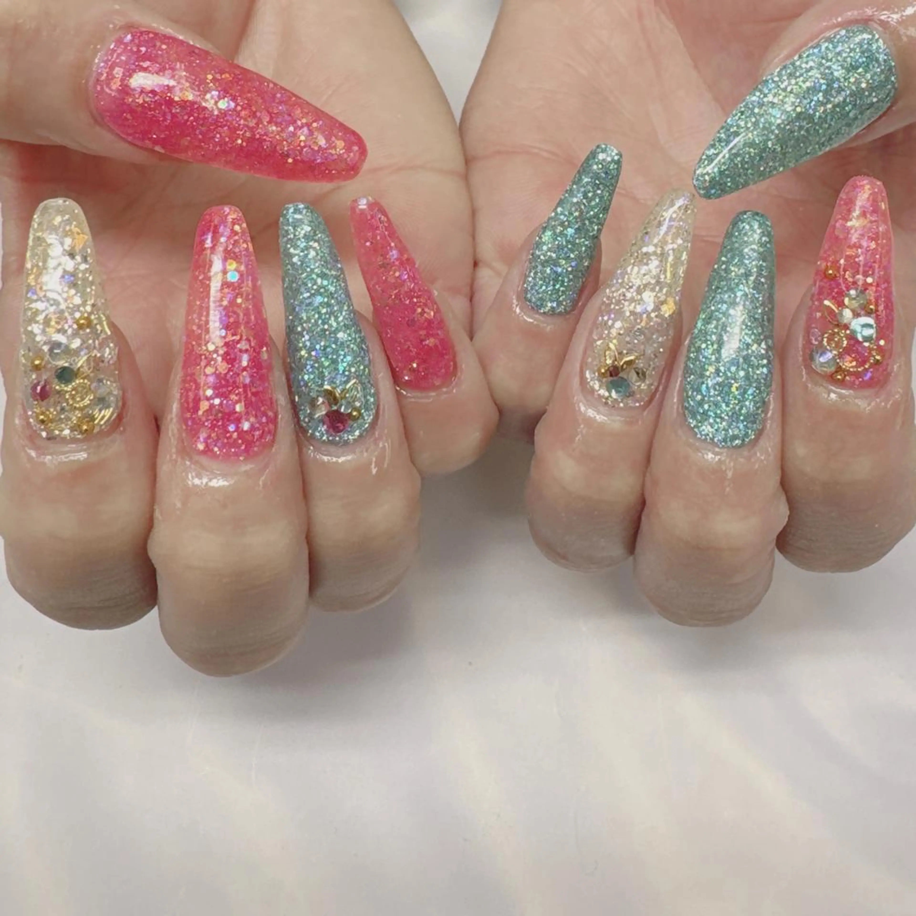 ネイル Nail salon Honey Beeのネイルデザイン