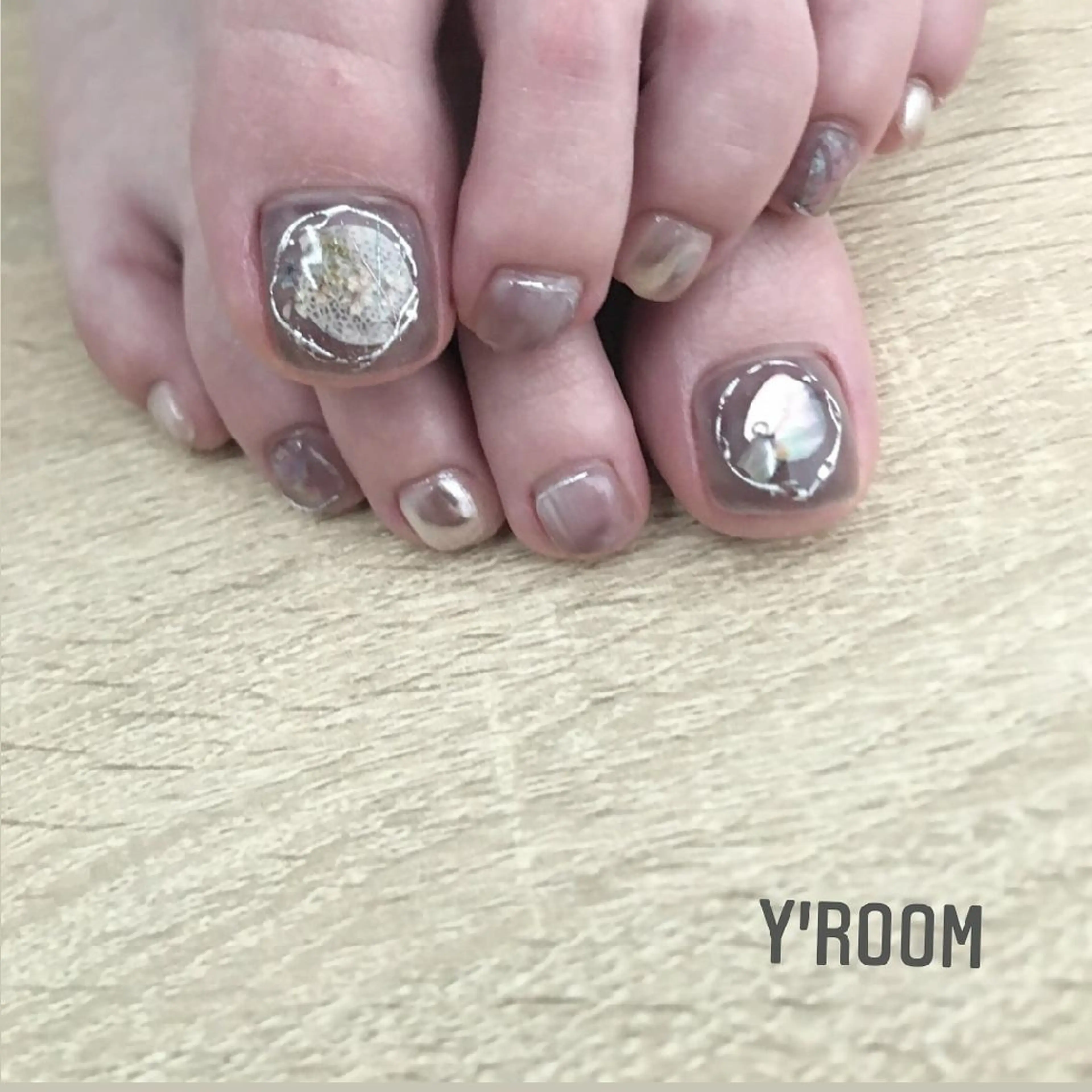 ネイル ジェルネイル ニュアンスネイル ワンカラーネイル パラジェル 夏ネイル YUKA （ネイリスト）のネイルデザイン