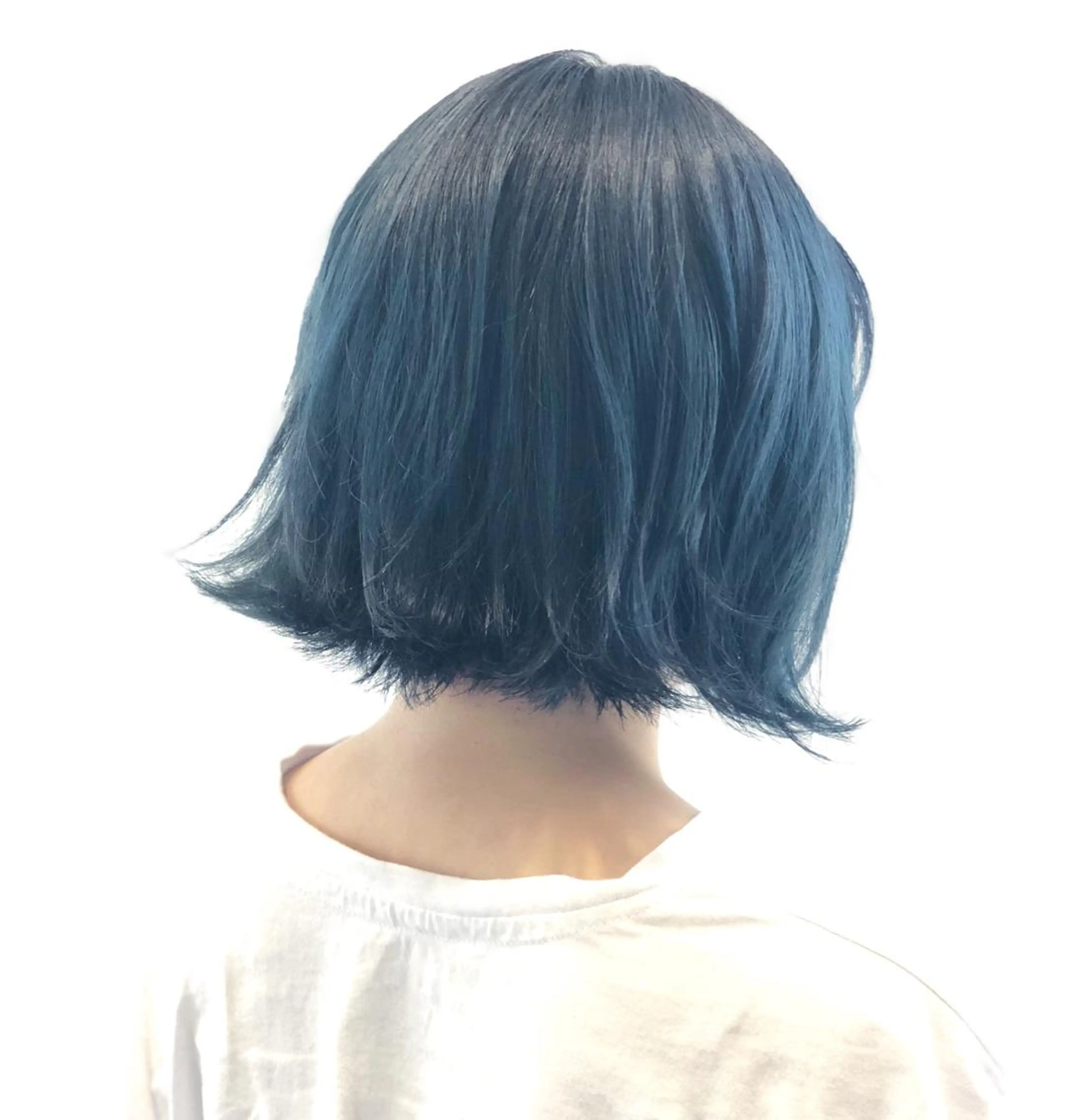 ミディアム カラー アッシュ ブルーカラー ブルーアッシュ ワタナベ テルマサのヘアスタイル