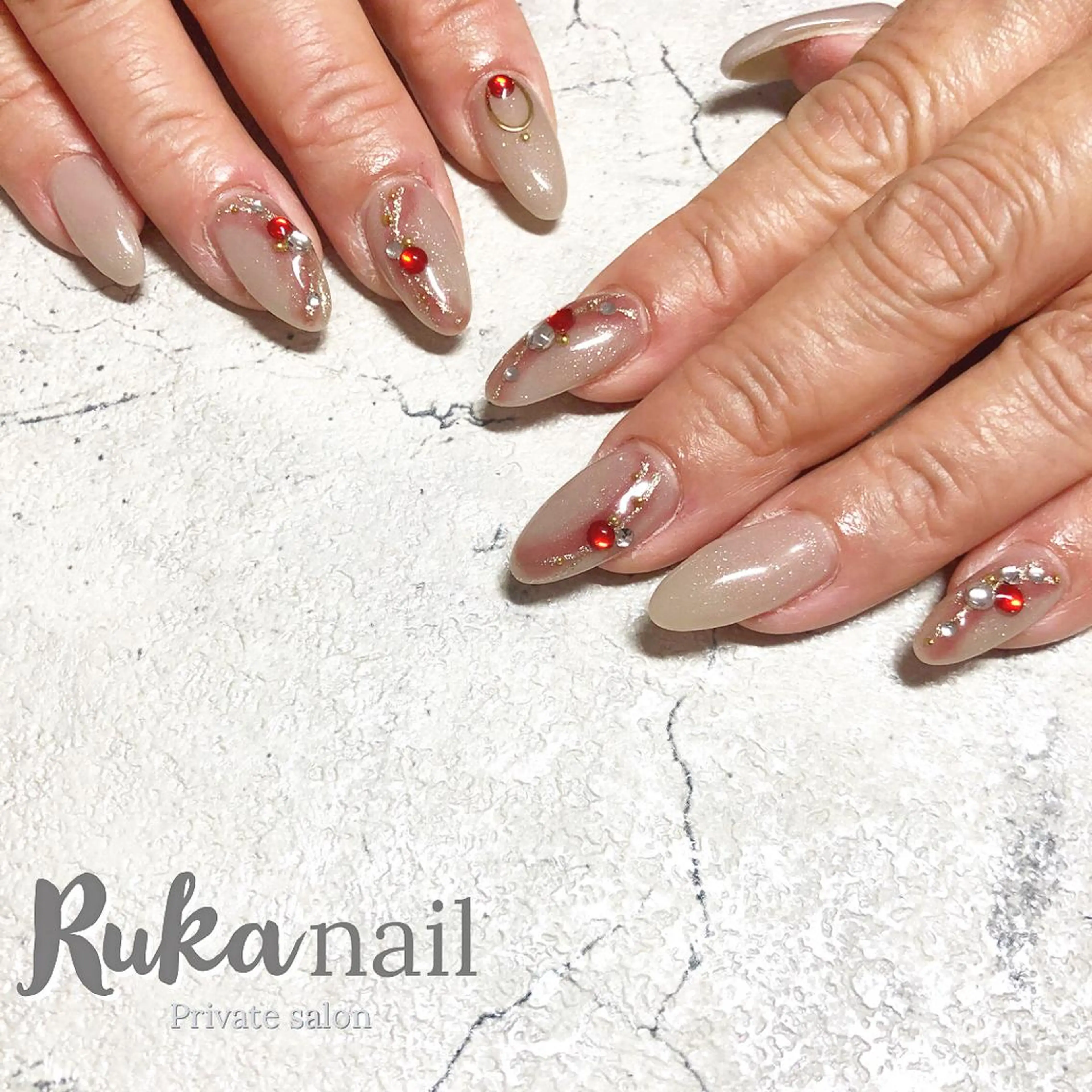 ネイル 丸川 遥のネイルデザイン