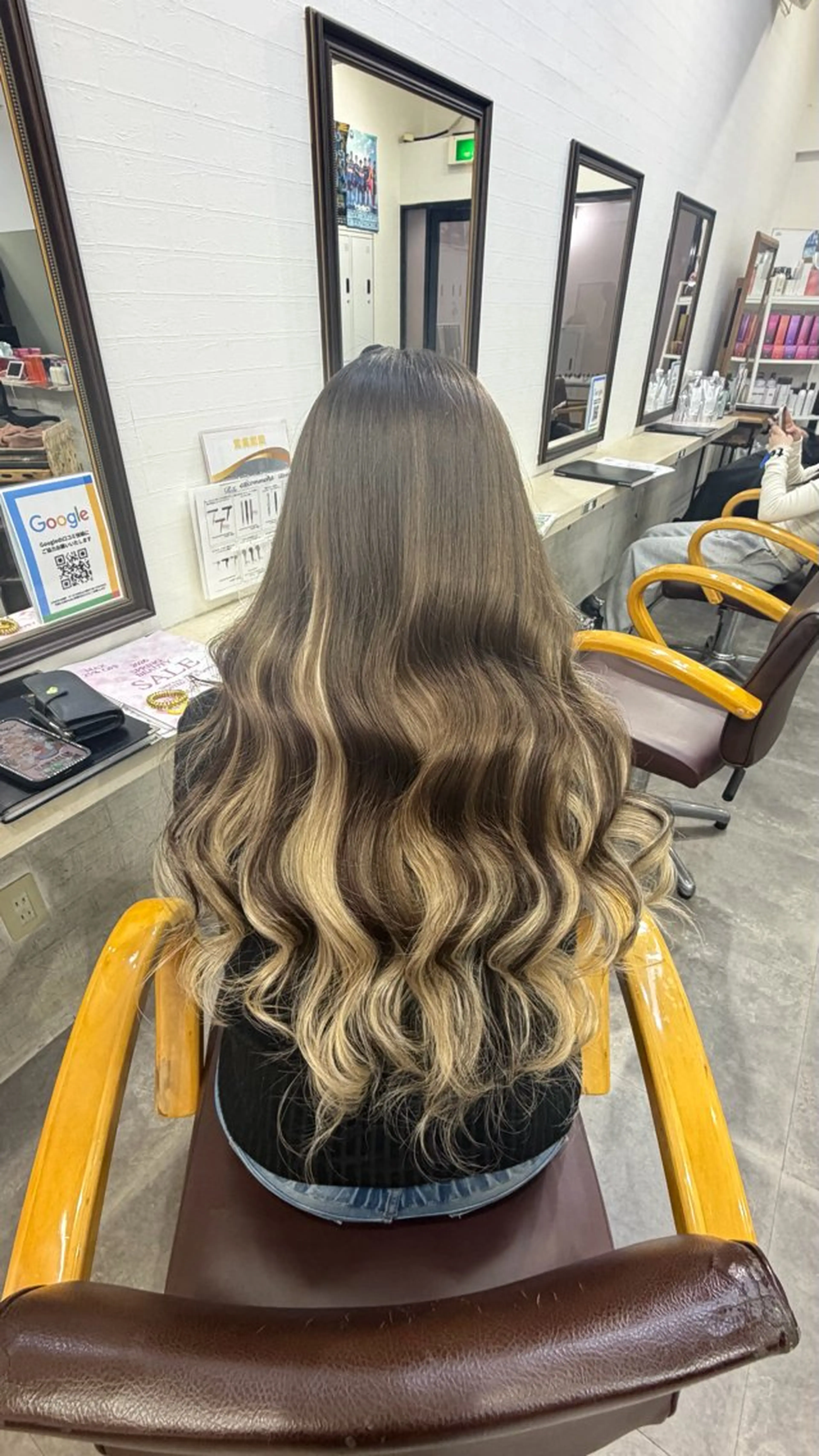 ロング U-topia 🌺井出萌菜🌺のヘアスタイル