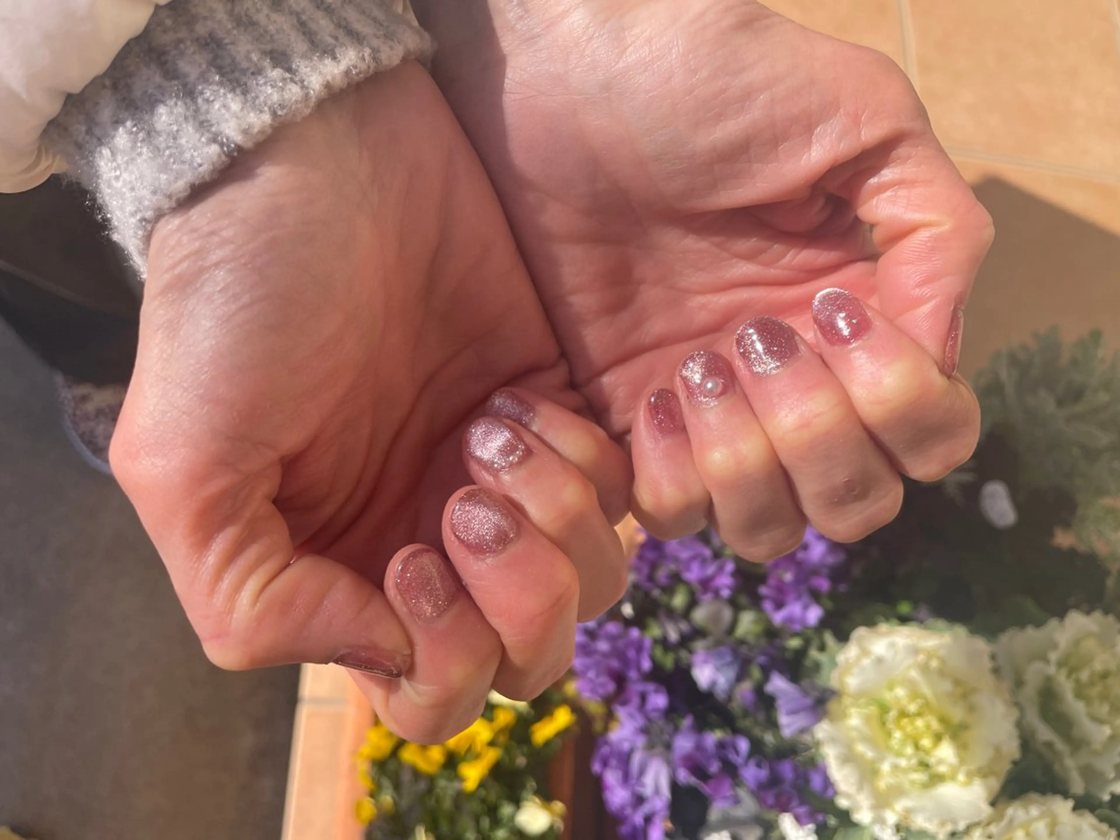 ネイル フラッシュネイル フラッシュマグ マグネットネイル ピンク quarante-et-un nail所属・カランテアンネイル KANAのネイルデザイン