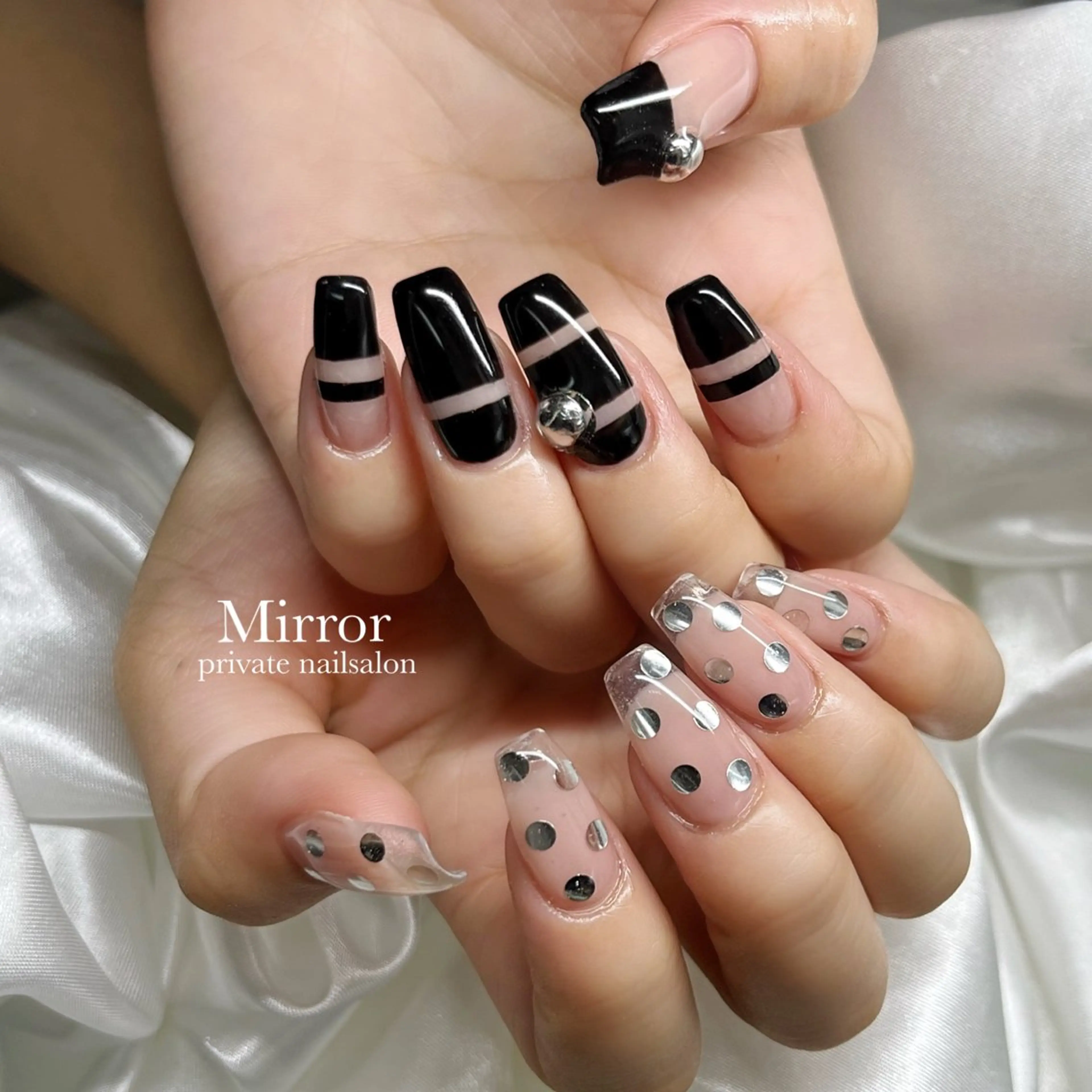 ネイル nailsalon Mirrorのネイルデザイン