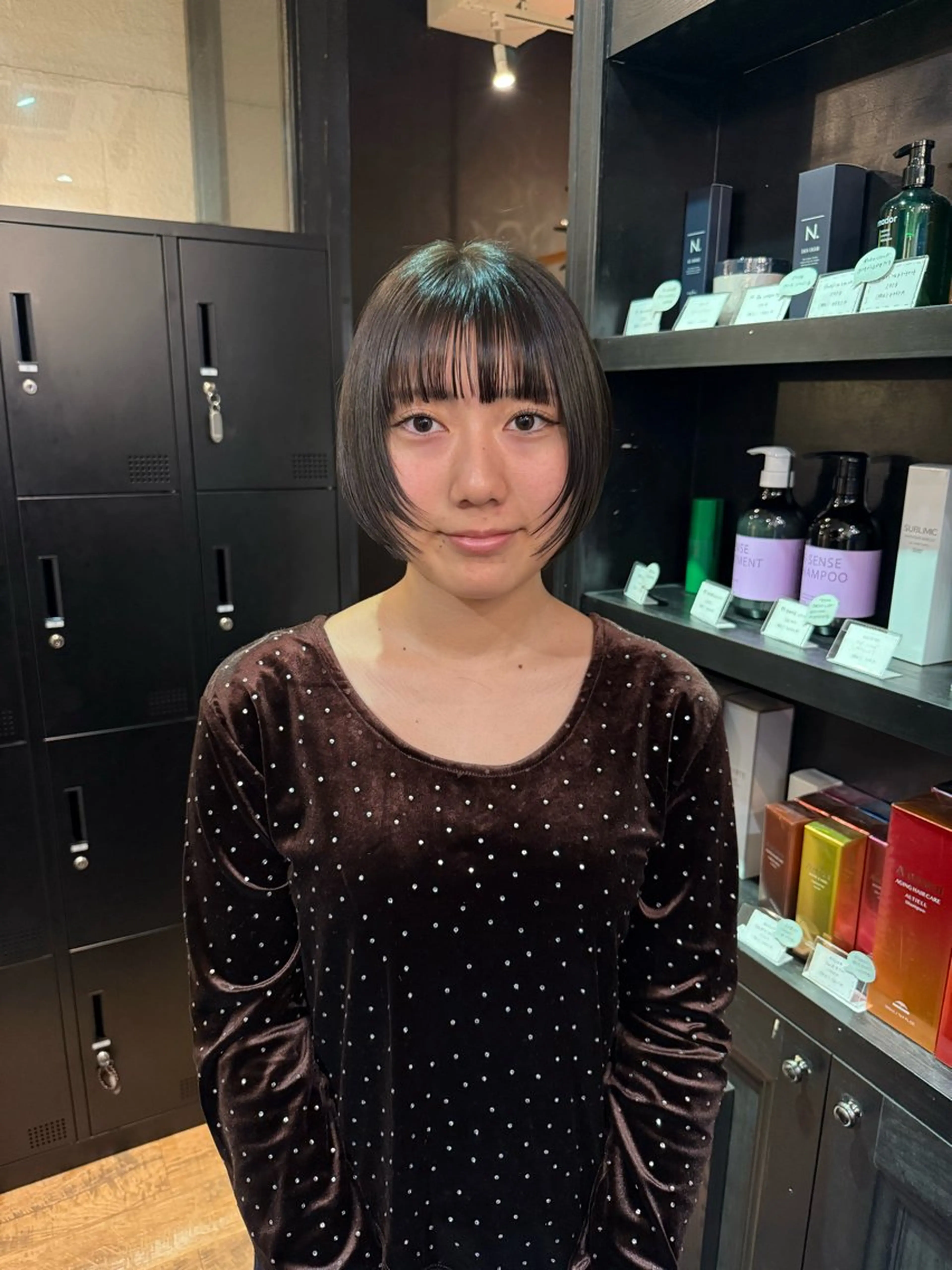 ショート カラー カット ヘアカラー shiomi H辻田 杏梨のヘアスタイル
