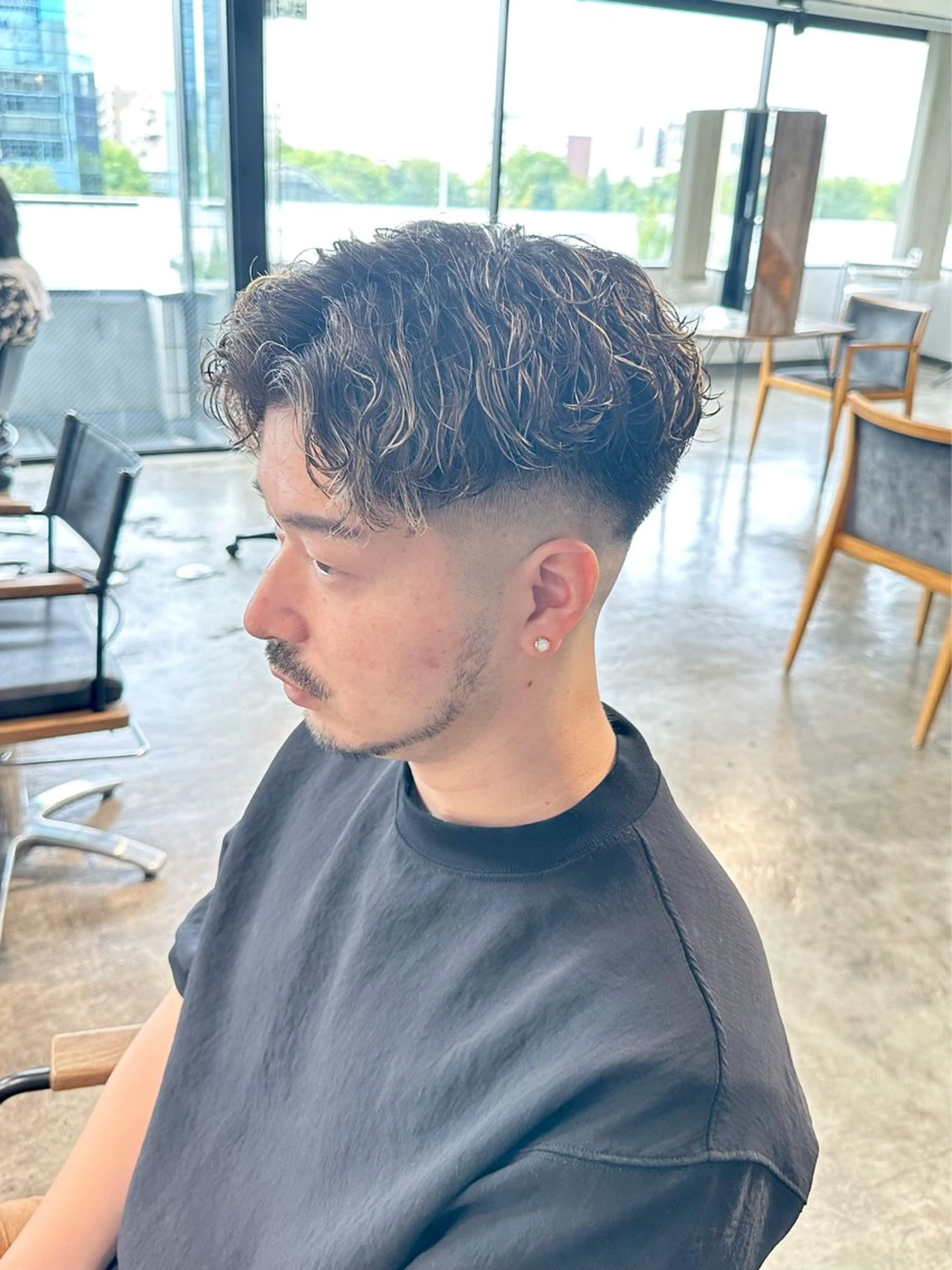 メンズ メンズブリーチ フェードカット メンズパーマ スキンフェード カット 骨格補正施術/メンズ 専門美容師/YUYAのヘアスタイル