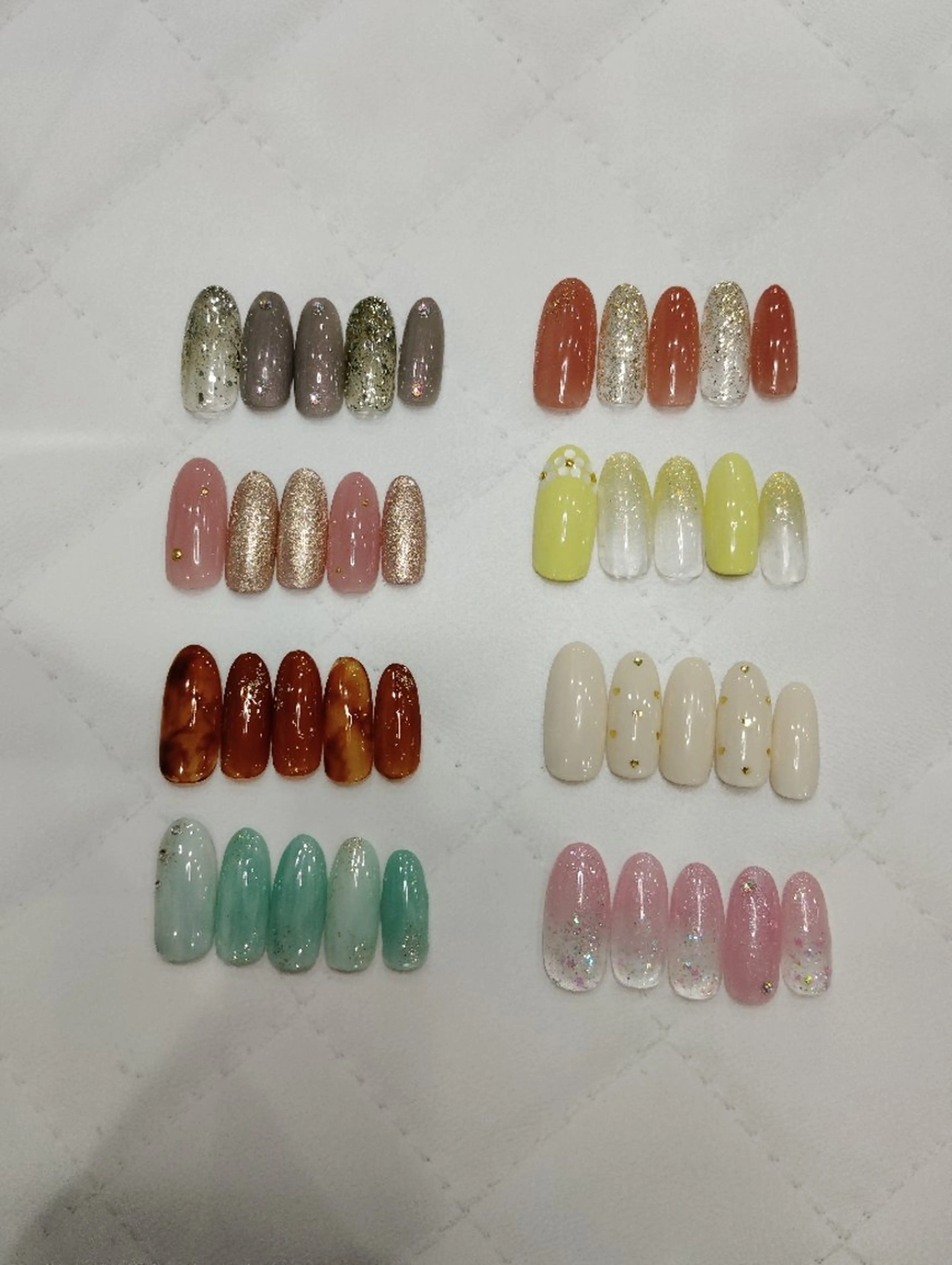 ネイル ハンドネイル 🌈 satomiのネイルデザイン