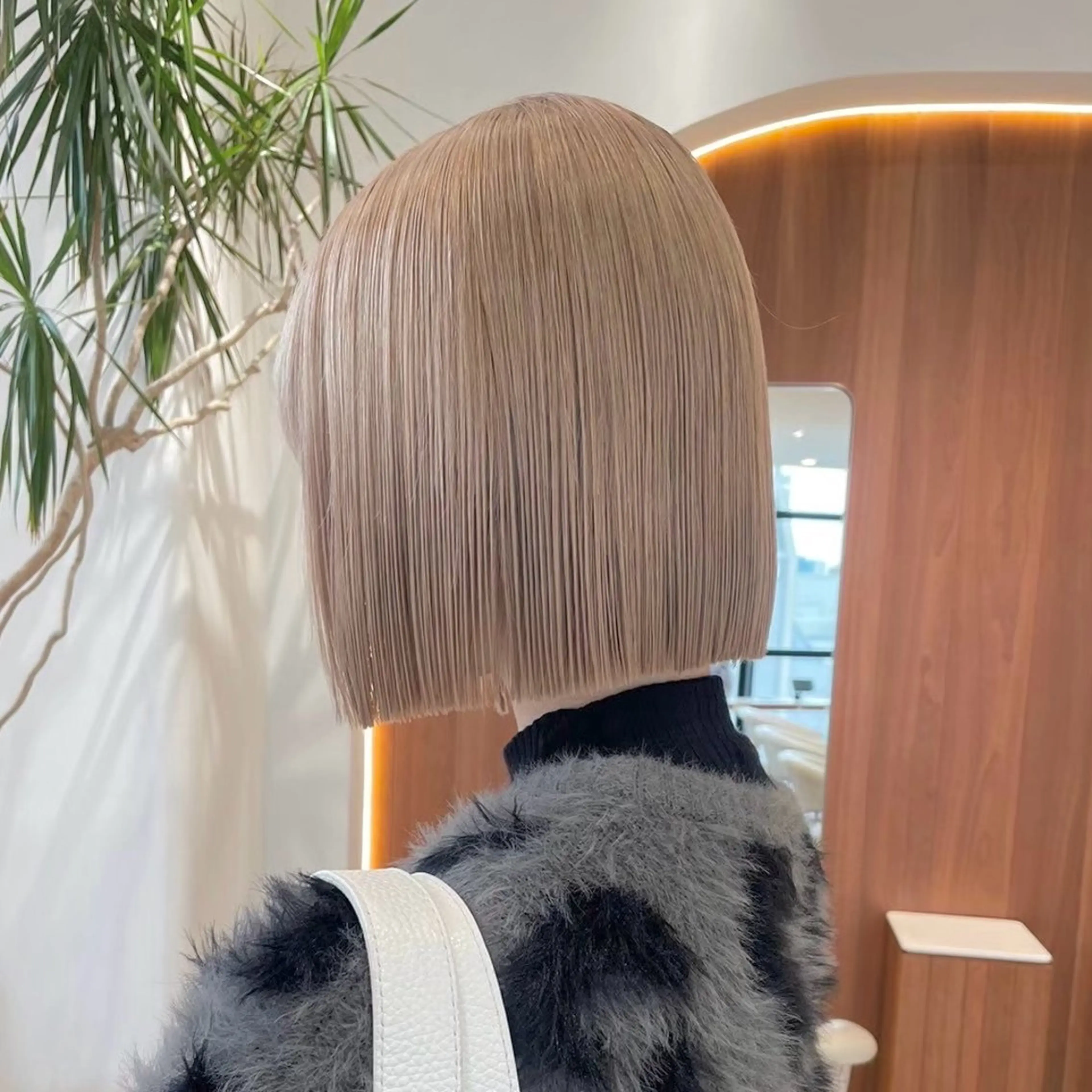 ミディアム カラー カット ヘアカラー トリートメント 渋谷／タッセルボブ ／顔周り/加邊凌也のヘアスタイル