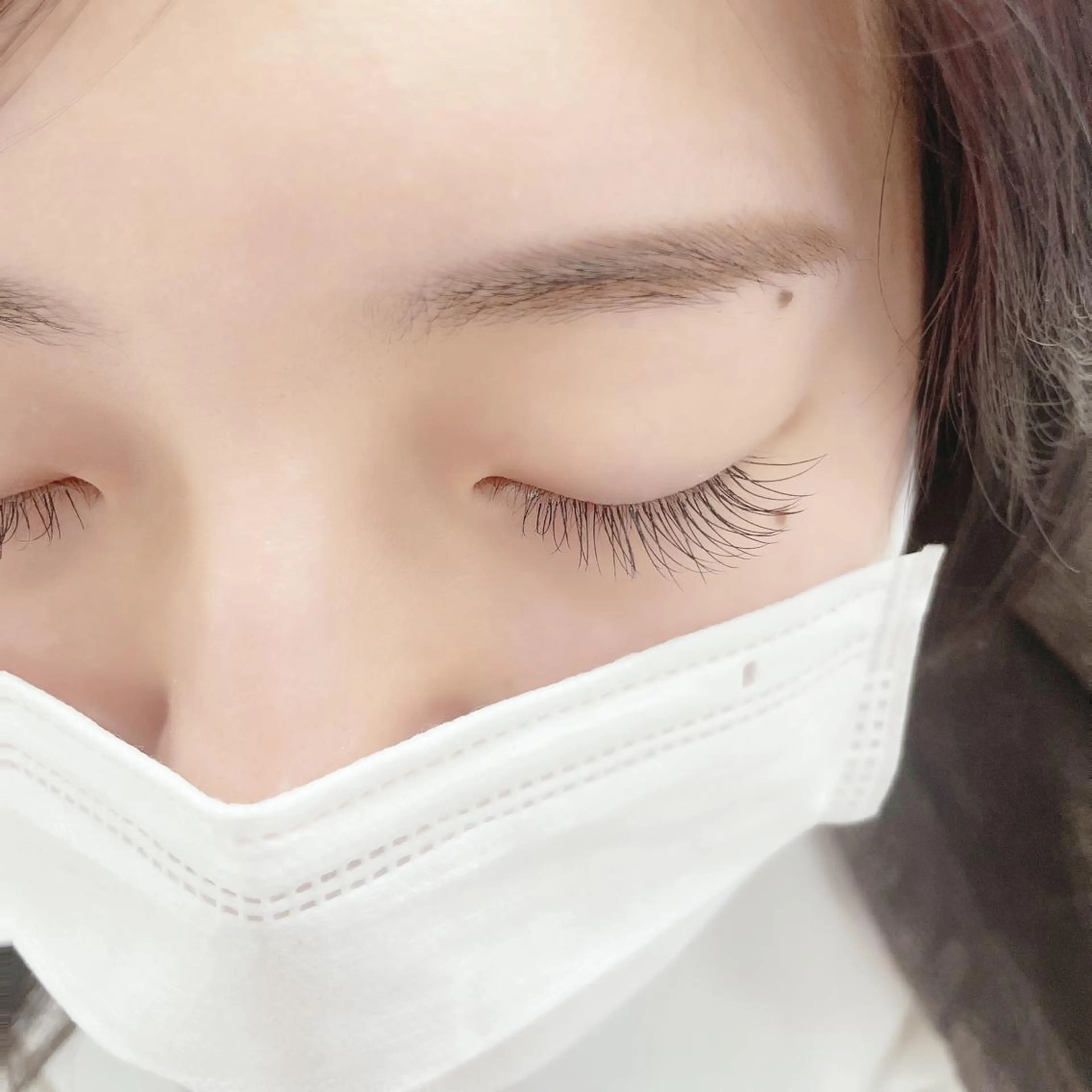 マツエク・マツパ 塩入ひろの、韓国ヘア 梅田/束感まつ毛のヘアスタイル