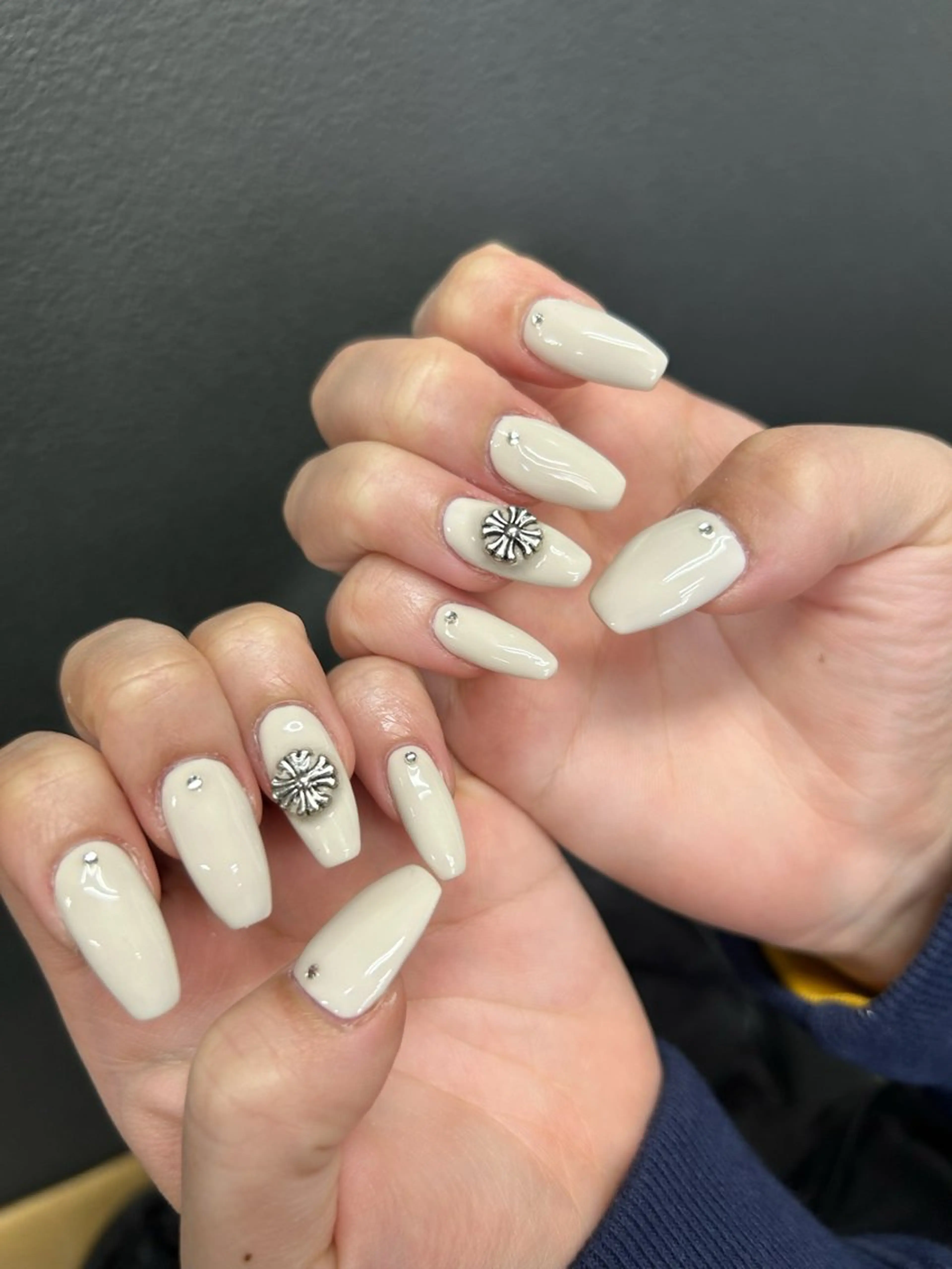 ネイル 韓国ネイル 持ち込み ニュアンスネイル ネイルチップ 冬ネイル RINN ANA.CHUOのネイルデザイン