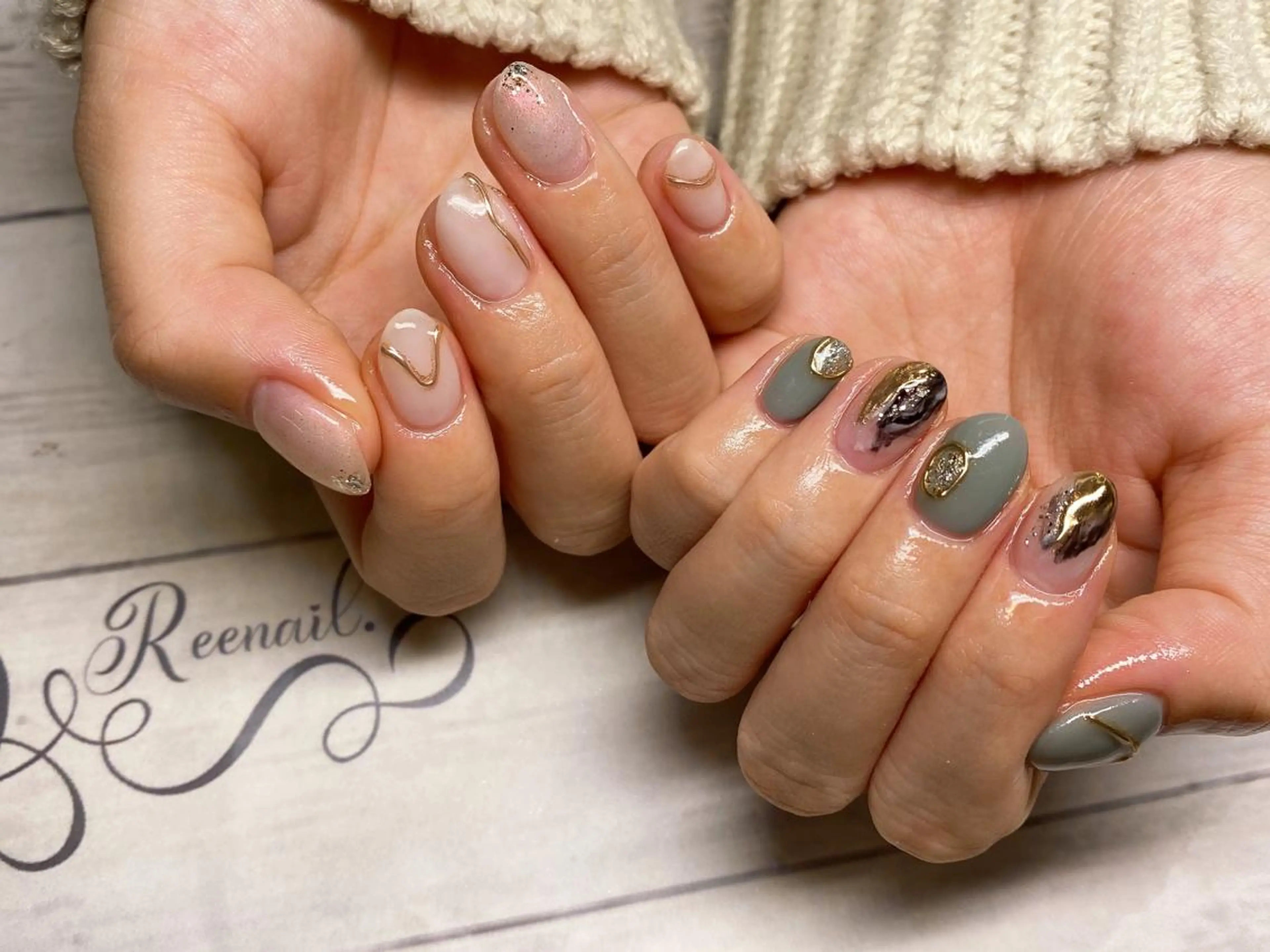 ネイル 高野 梨紗子のネイルデザイン