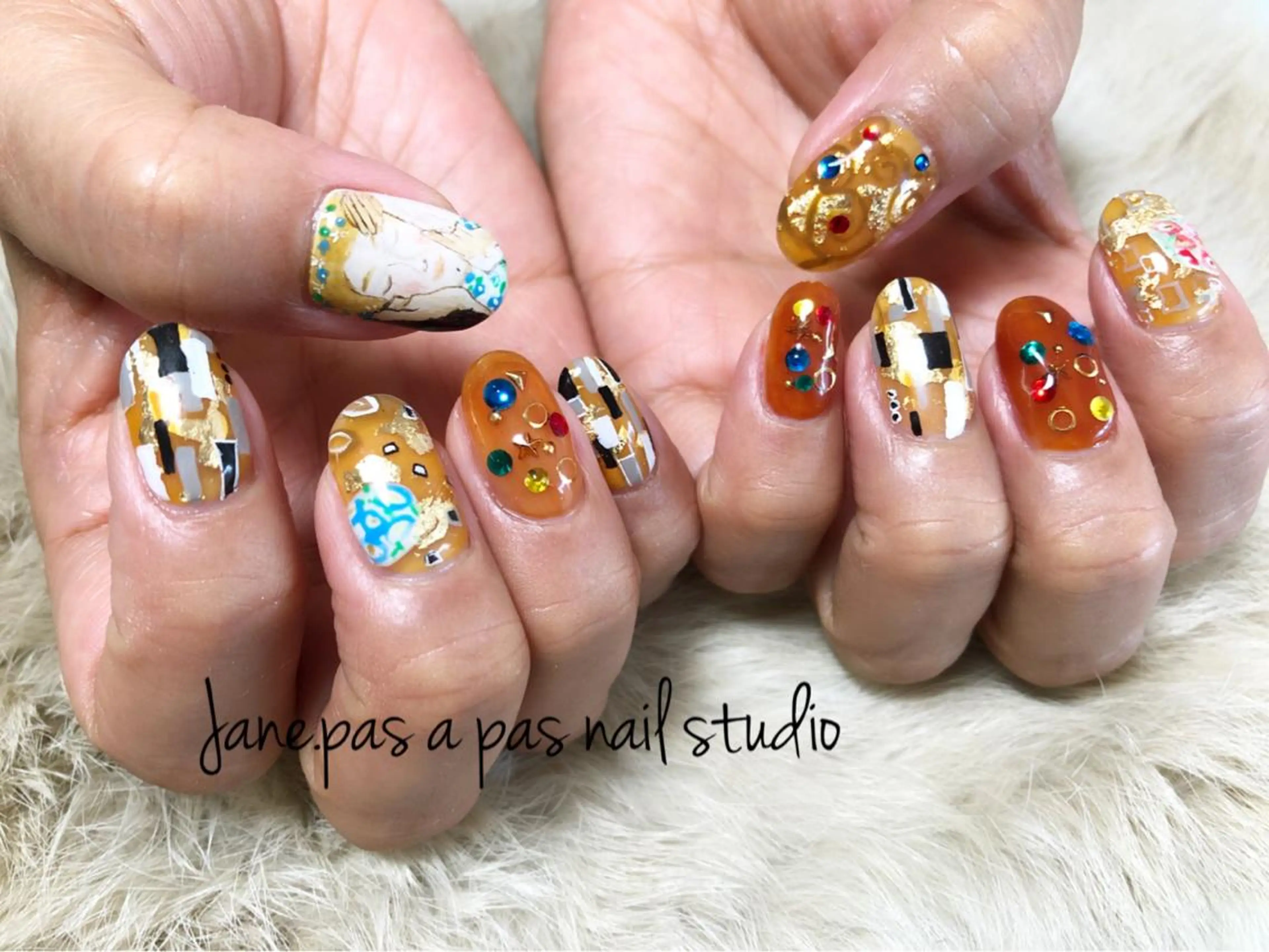 ネイル Yakko pas á pasのネイルデザイン