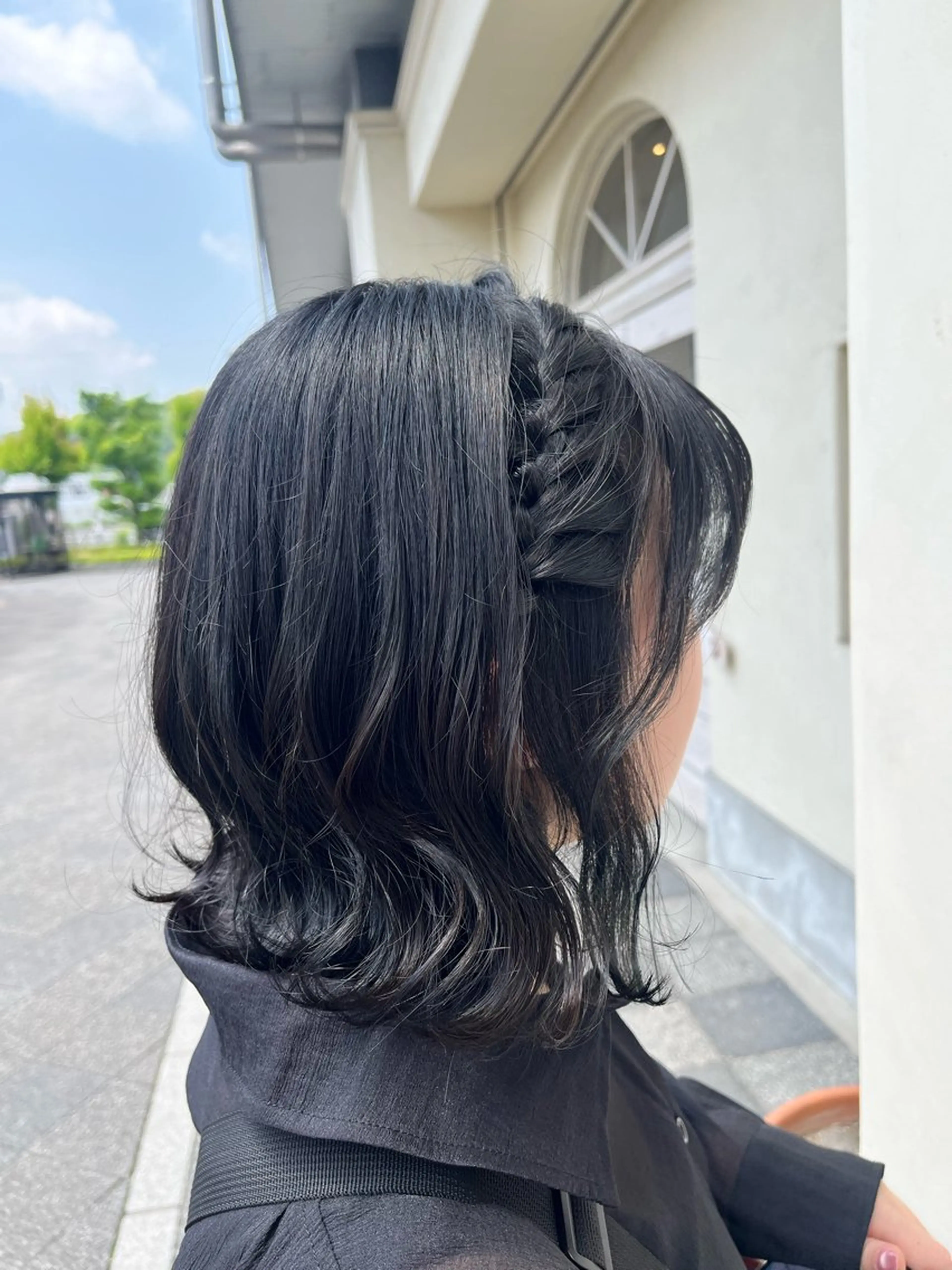 カラー 黒髪 ブルーカラー ブルーブラック カット ヘアカラー Ayumi/艶カラー /レイヤー/ネイルのネイルデザイン