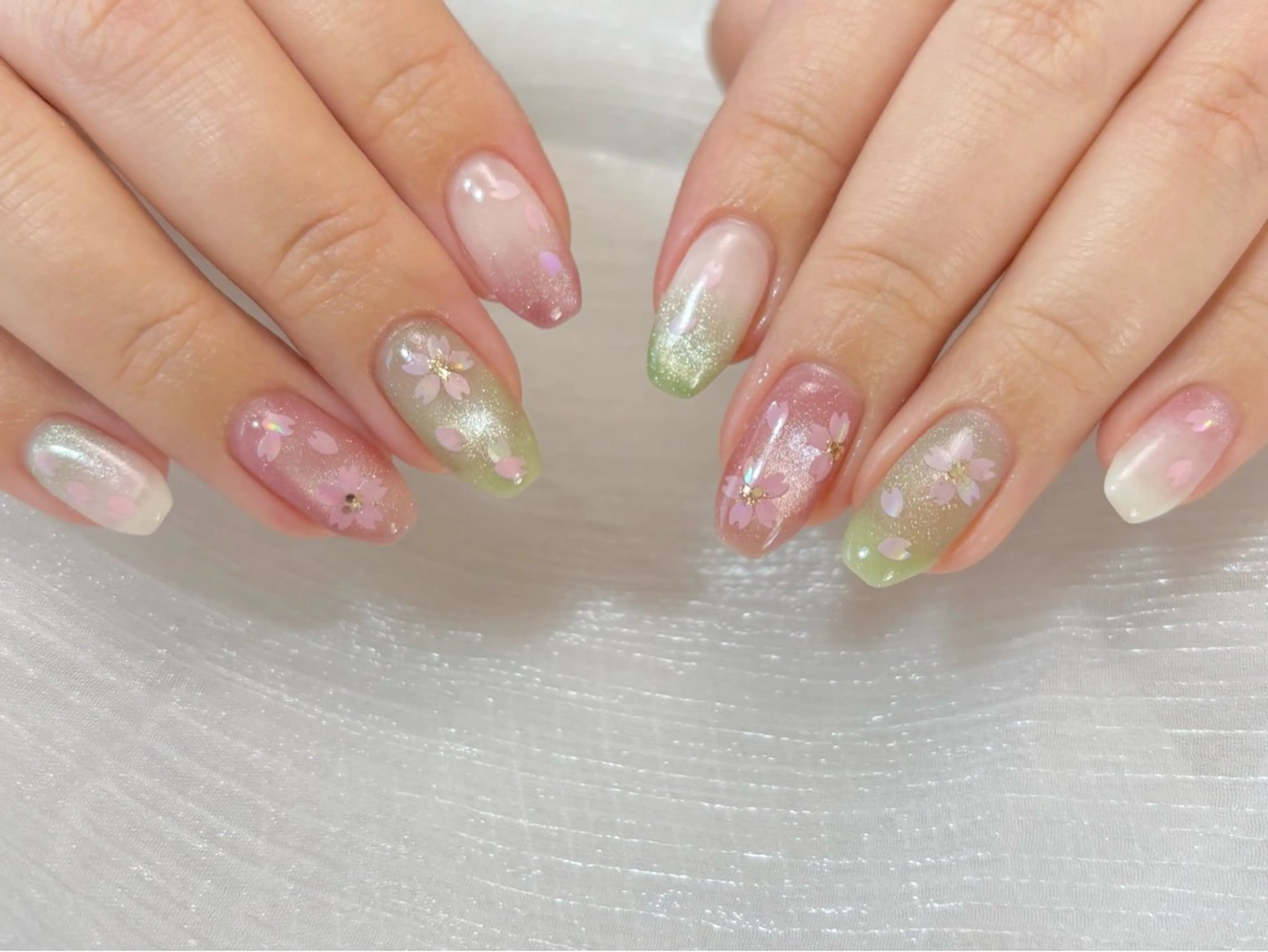 ネイル ハンドネイル yurina ☆のネイルデザイン