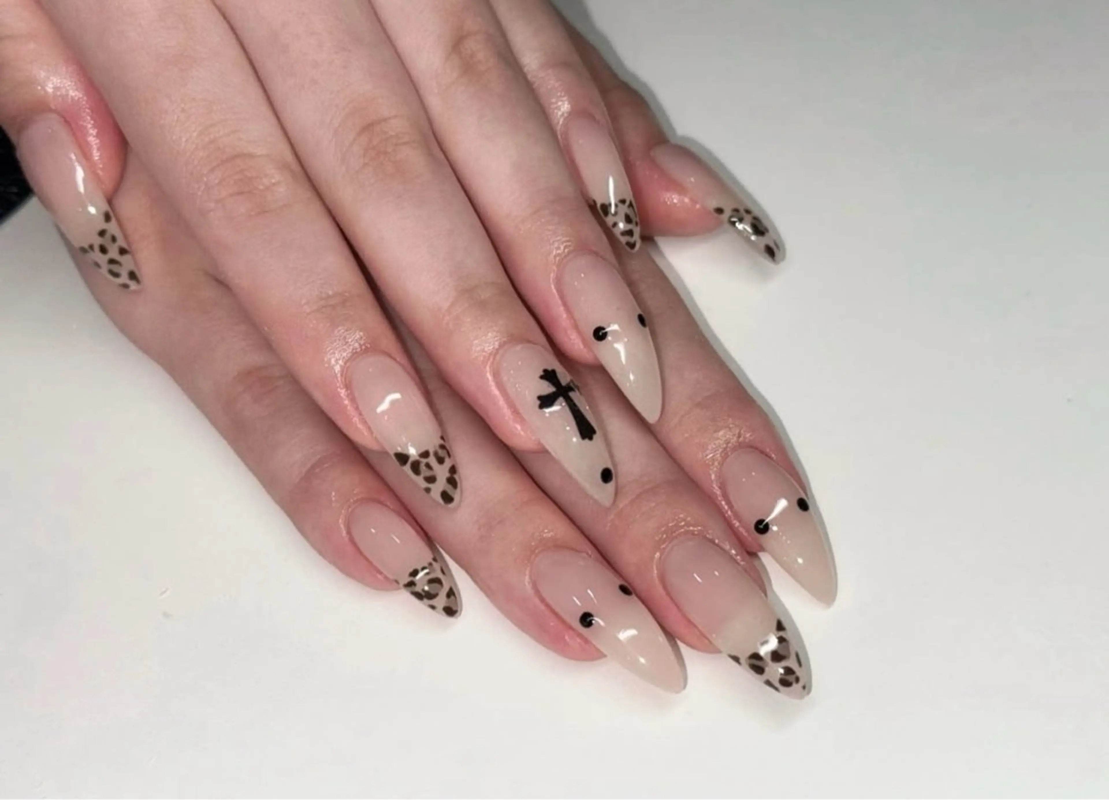 ネイル ハンドネイル BERA NAILSのネイルデザイン