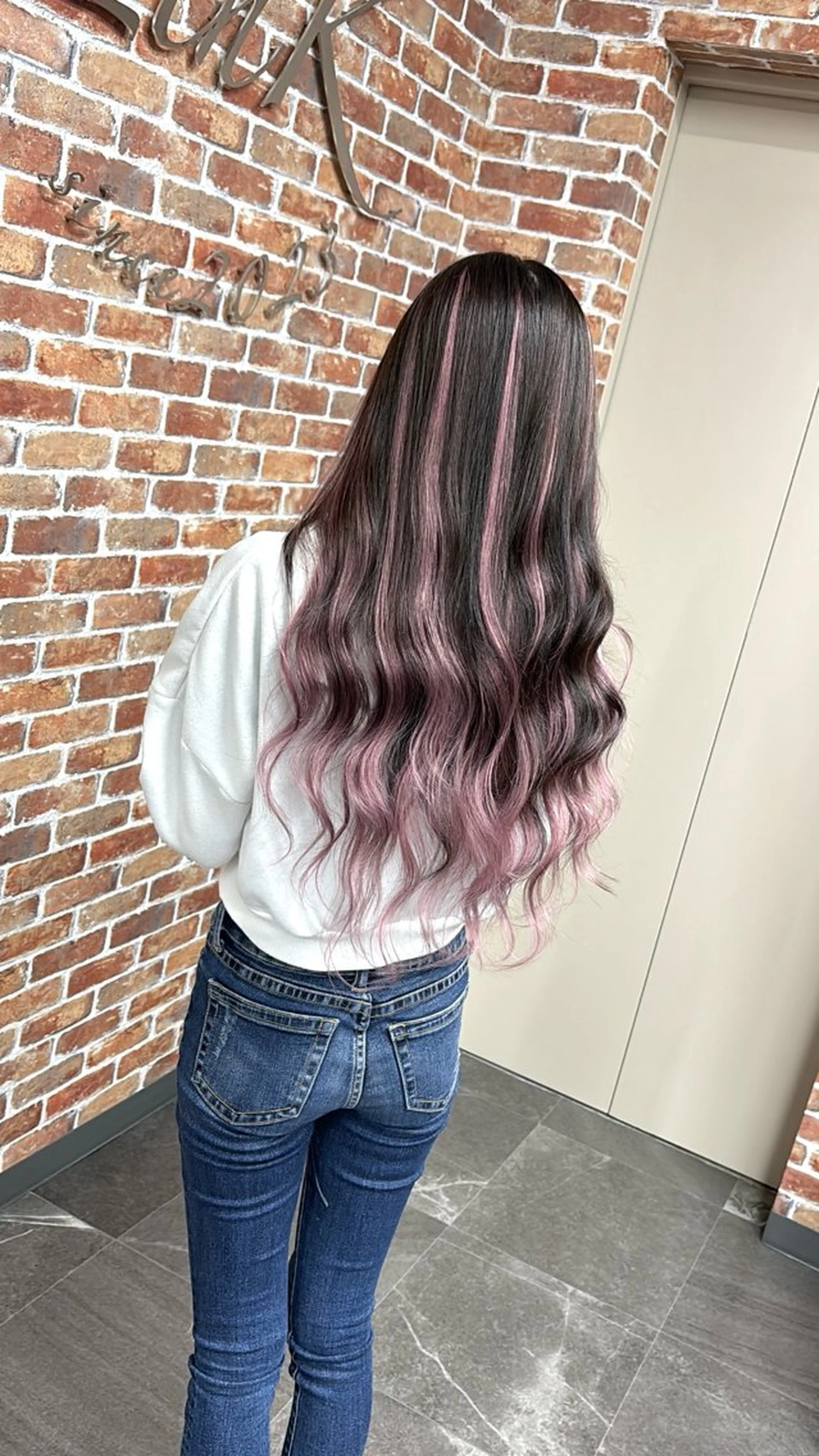 ロング カラー エクステ カット ヘアカラー エクステ ギャルの革命児 秀斗のヘアスタイル