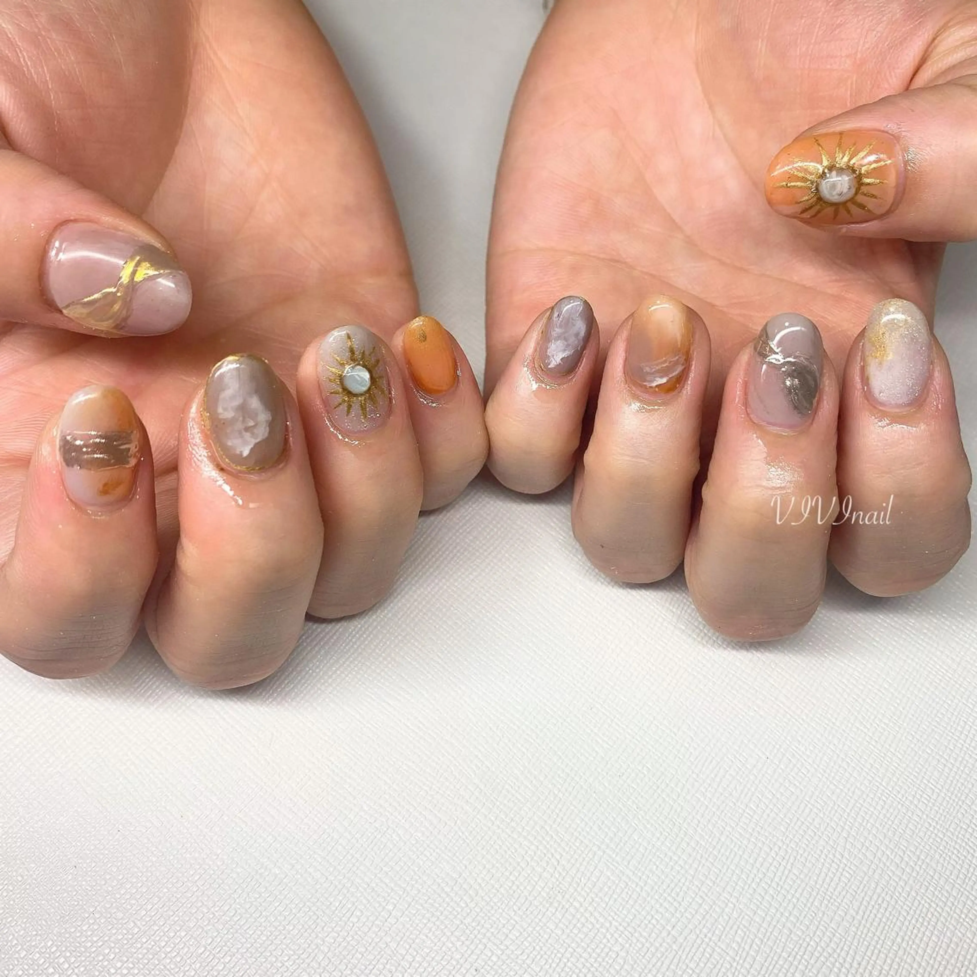 ネイル ニュアンスネイル 夏ネイル ハンドネイル vivi nailのネイルデザイン