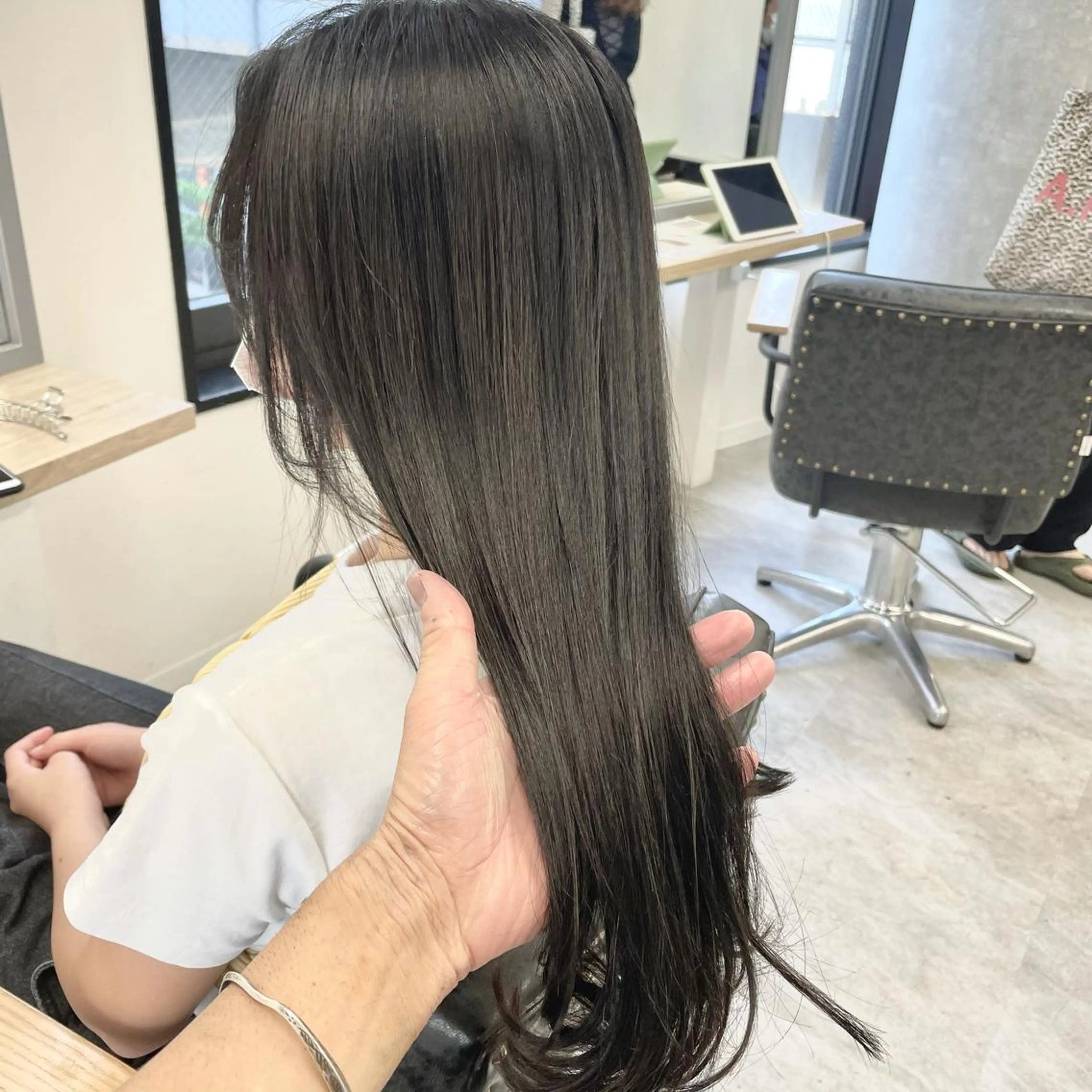 ロング カラー 🔵暗髪　特化🔵 梅田・増田のヘアスタイル