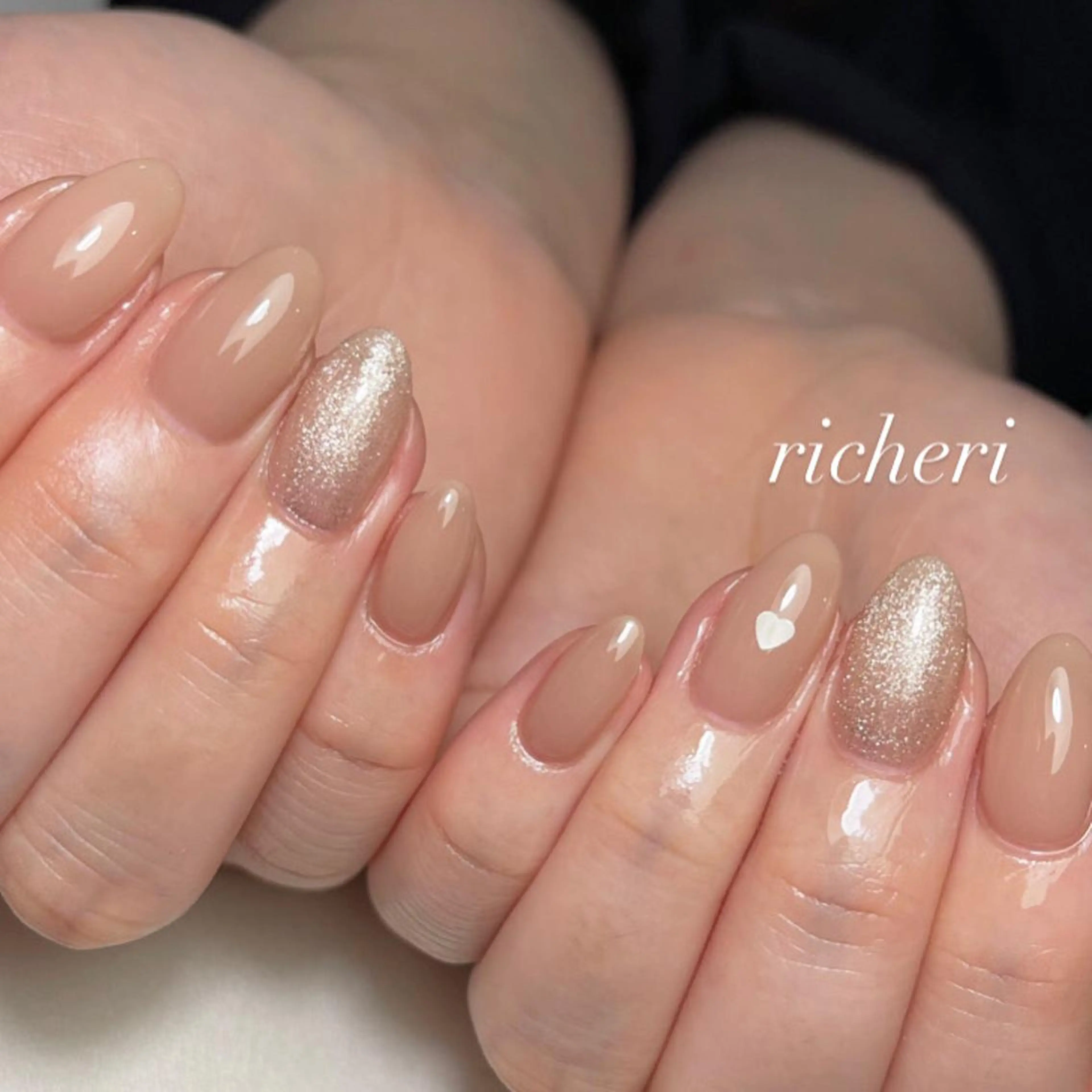 ミディアム ネイル ハンドネイル richeri beautyのエステ・リラクイメージ