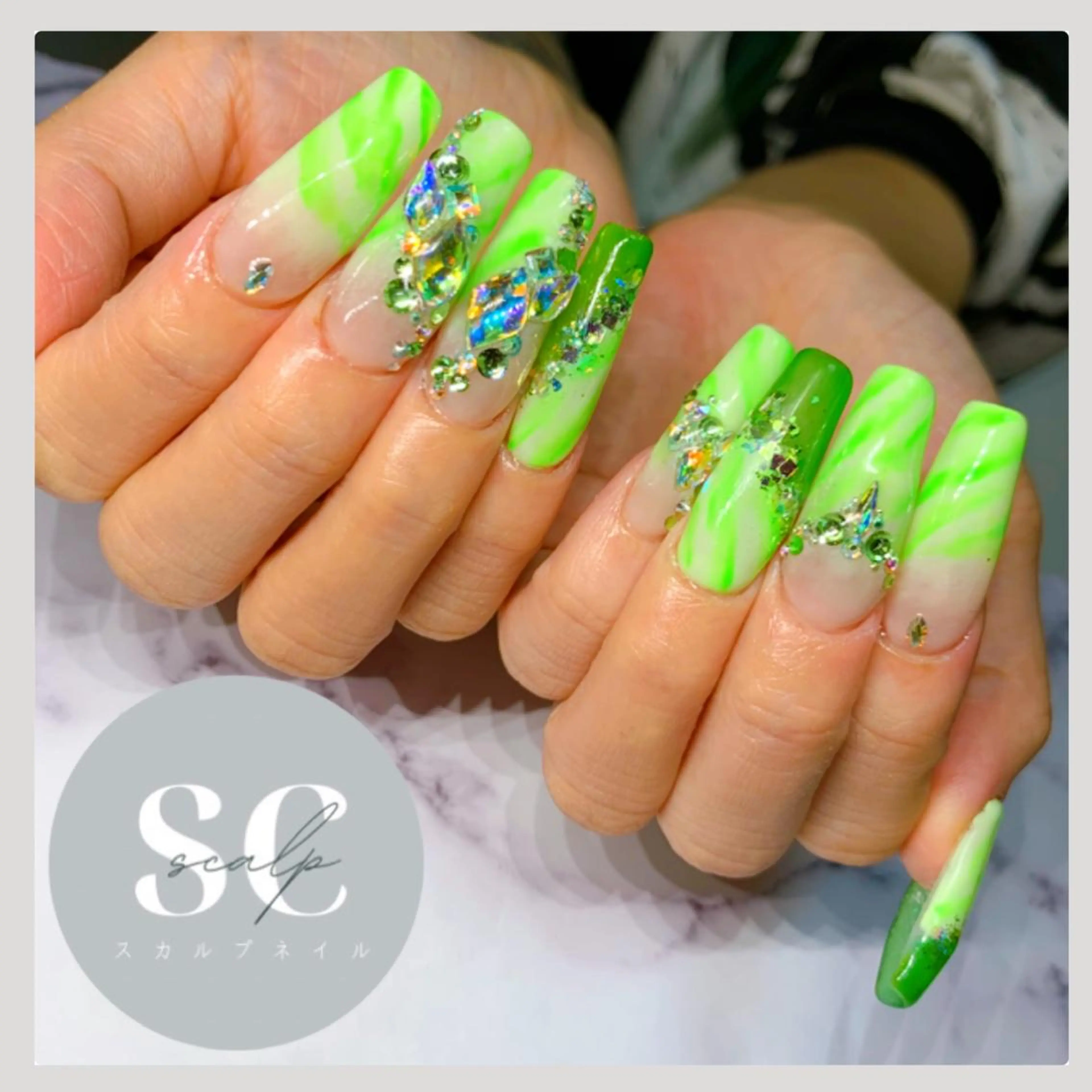 ネイル グリーン スカルプネイル Nailsalon Caiseのネイルデザイン