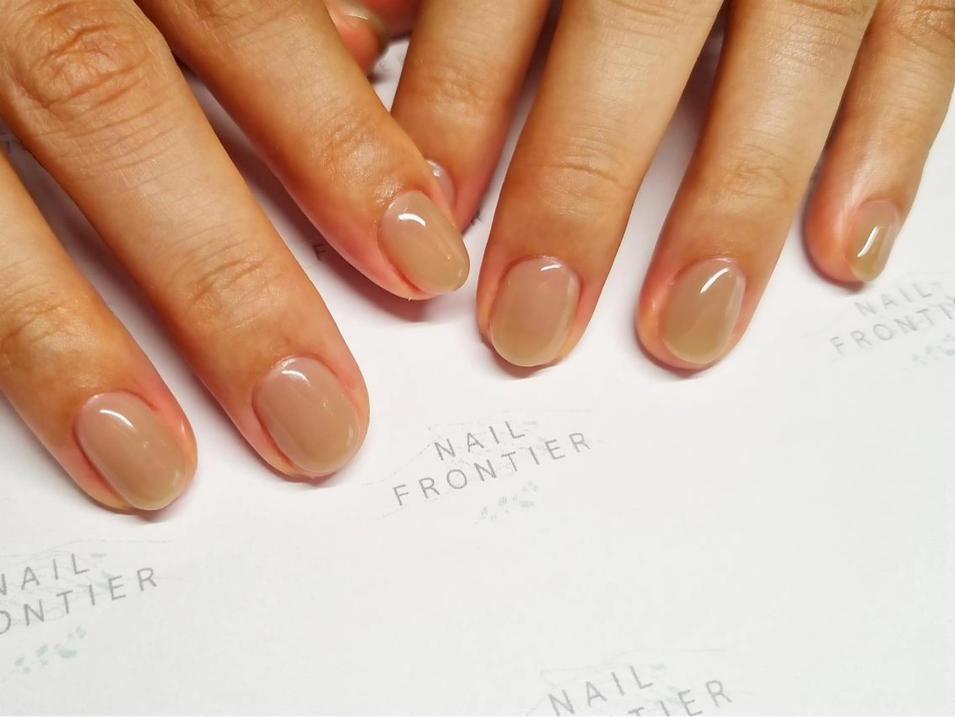 ネイル シンプルネイル 吉祥寺🌟 ネイルフロンティアのネイルデザイン